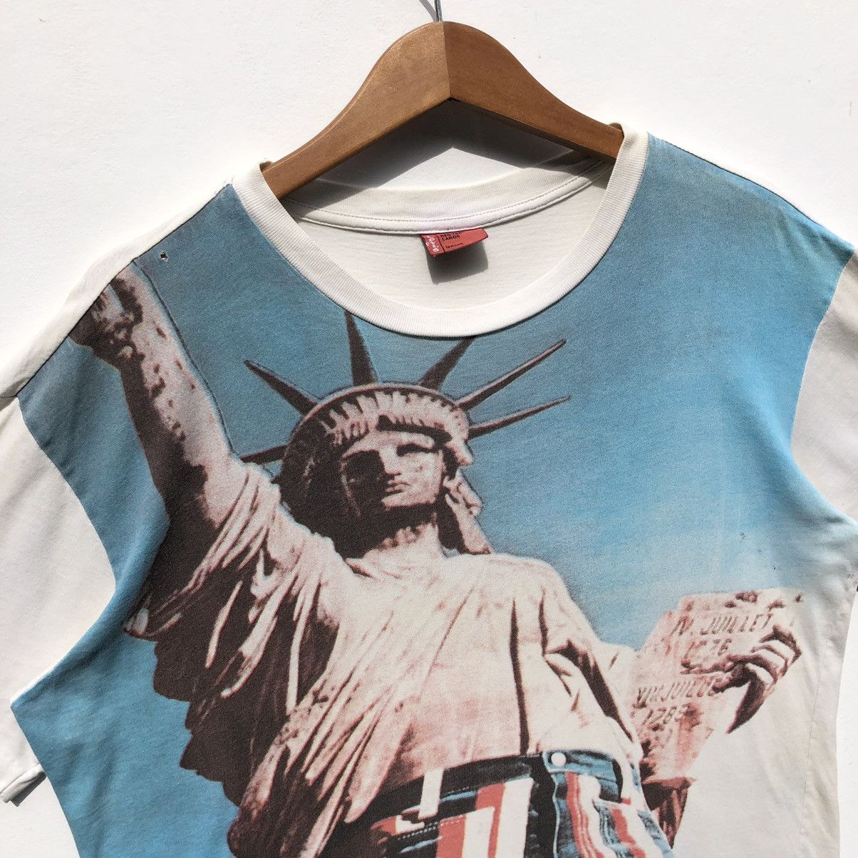 Levi's × Levi's Vintage Clothing × Vintage Vintage Levis Red Tab Statue Of Liberty Shirt Size US L / EU 52-54 / 3 - 7 Thumbnail