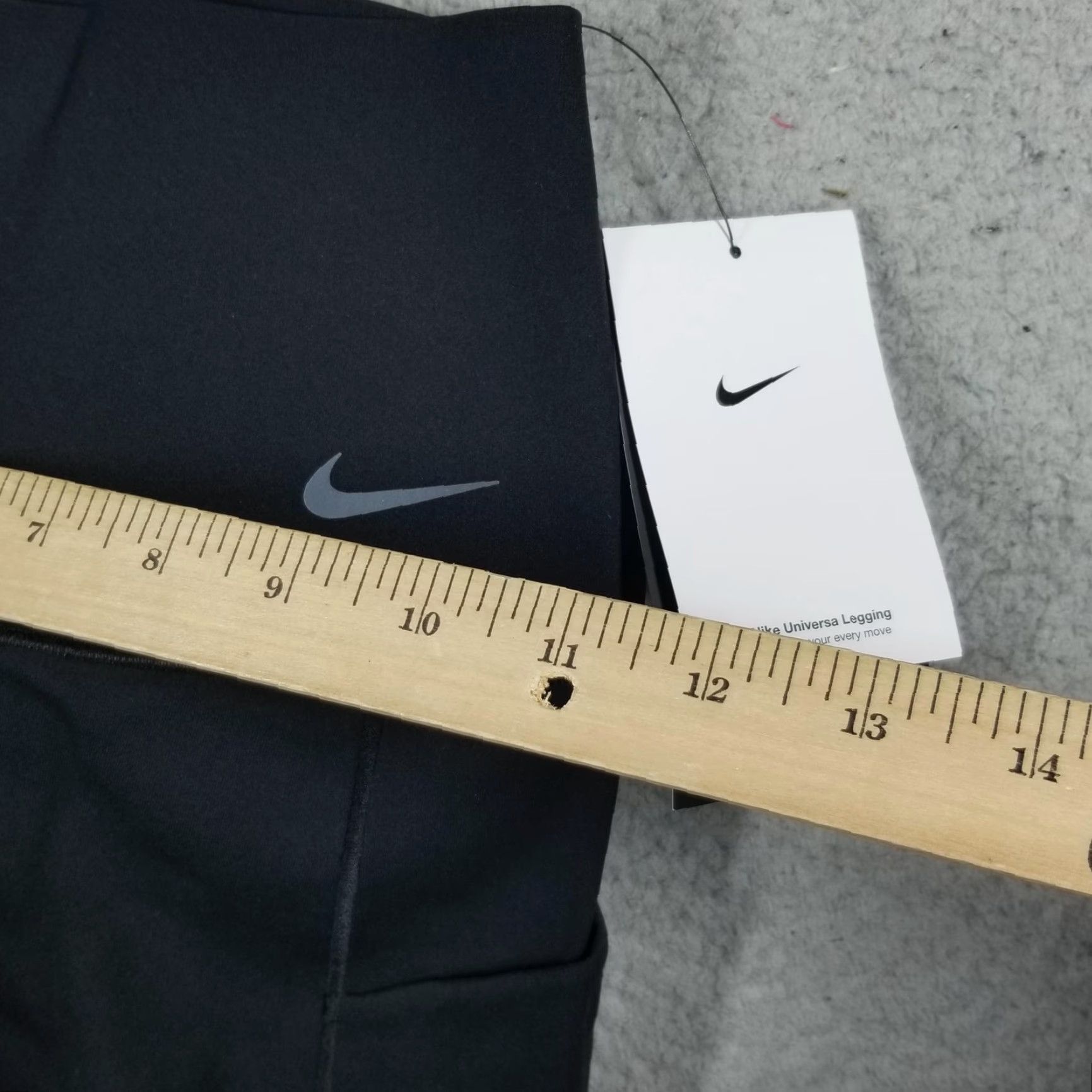 Nike Nike Universa Dri-FIT Training Shorts Women XS Black High Waist Pockets Biker Running & Gym Size 26" / US 2 / IT 38 - 4 Thumbnail