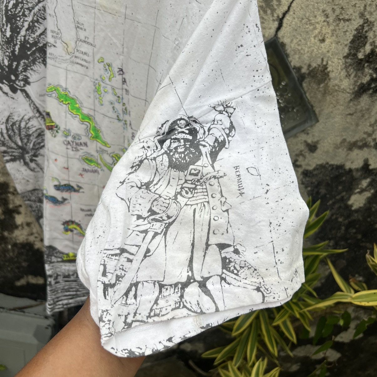 Vintage “VINTAGE” FULLPRINT MAP TEE Size US XL / EU 56 / 4 - 9 Thumbnail