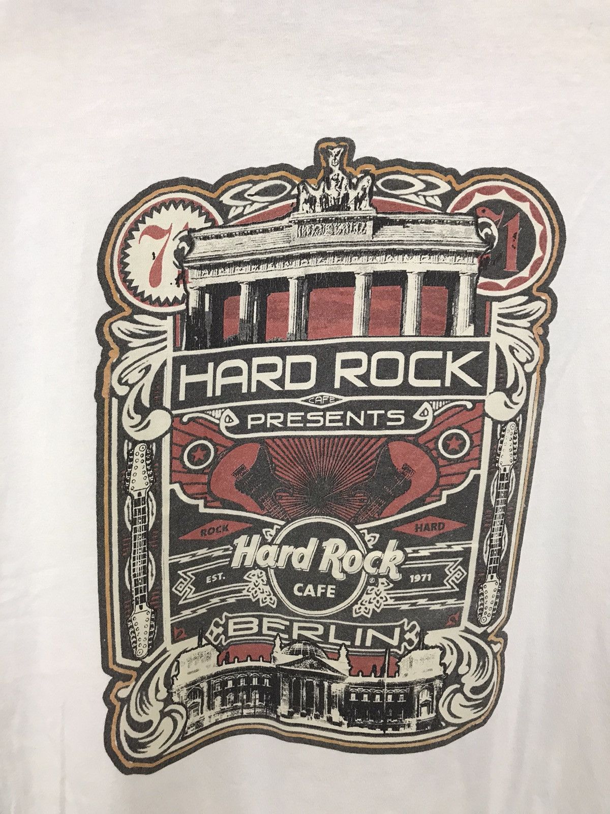 Hard Rock Cafe Hard Rock Cafe Berlin vintage big logo tee Size US XL / EU 56 / 4 - 3 Thumbnail