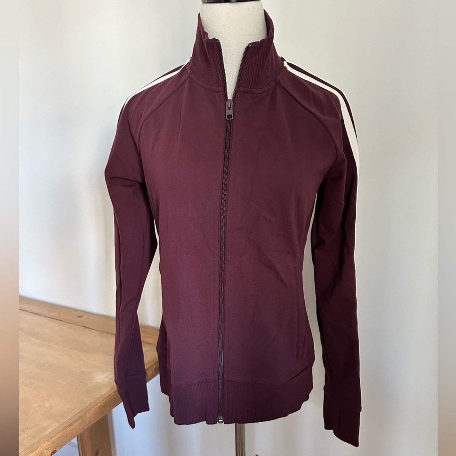 Athleta Athleta Circa Track Jacket in burgundy with White Stripes. S Size S / US 4 / IT 40 - 5 Thumbnail