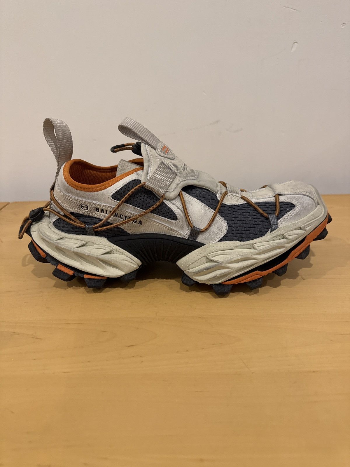 Balenciaga Balenciaga Hike Sneakers 43 never worn Size US 10 / EU 43 - 1 Thumbnail