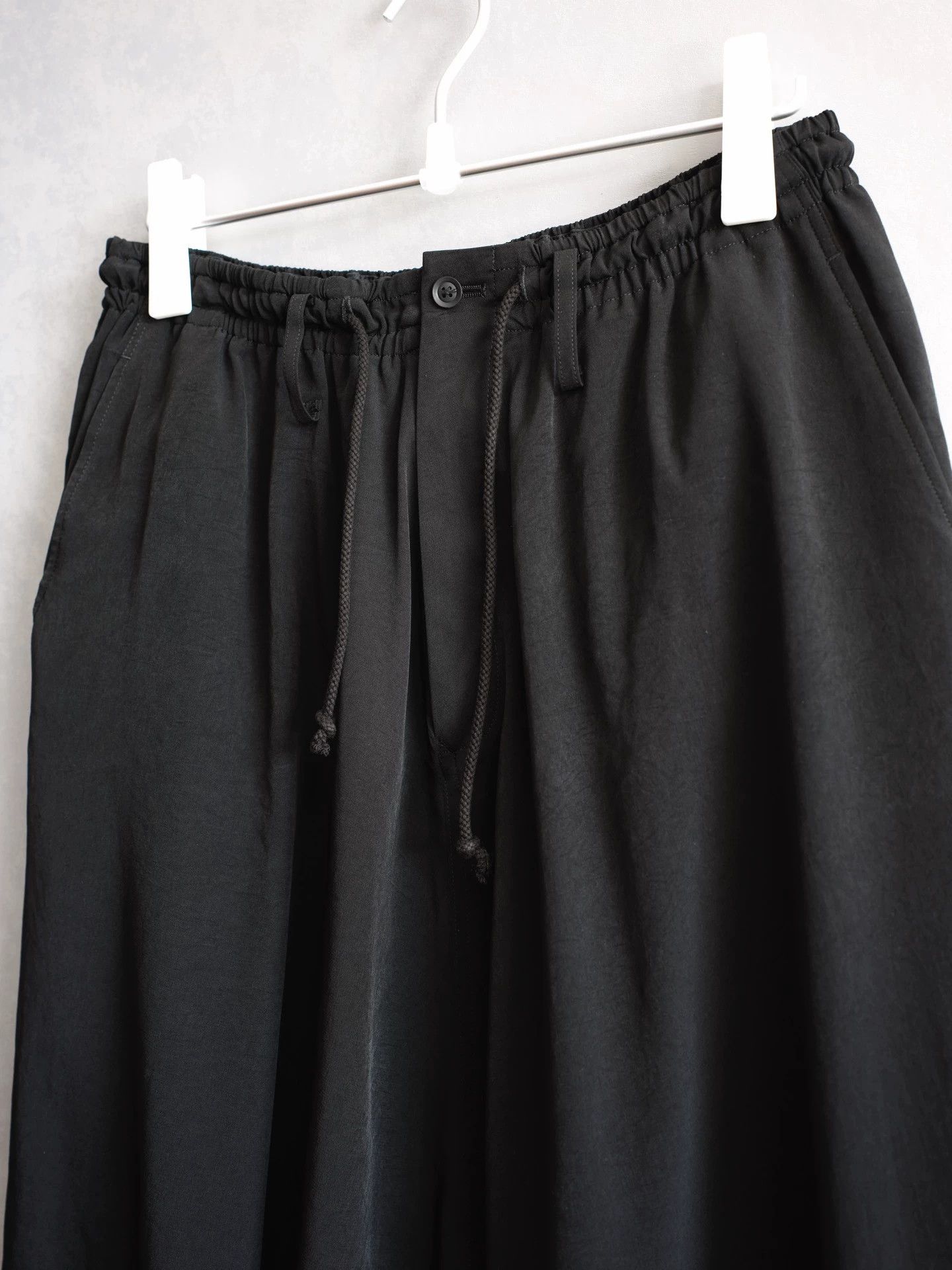 Yohji Yamamoto Yohji Yamamoto 25SS Low-Rise Pleated Triacetate Pants 2 Size US 32 / EU 48 - 3 Thumbnail