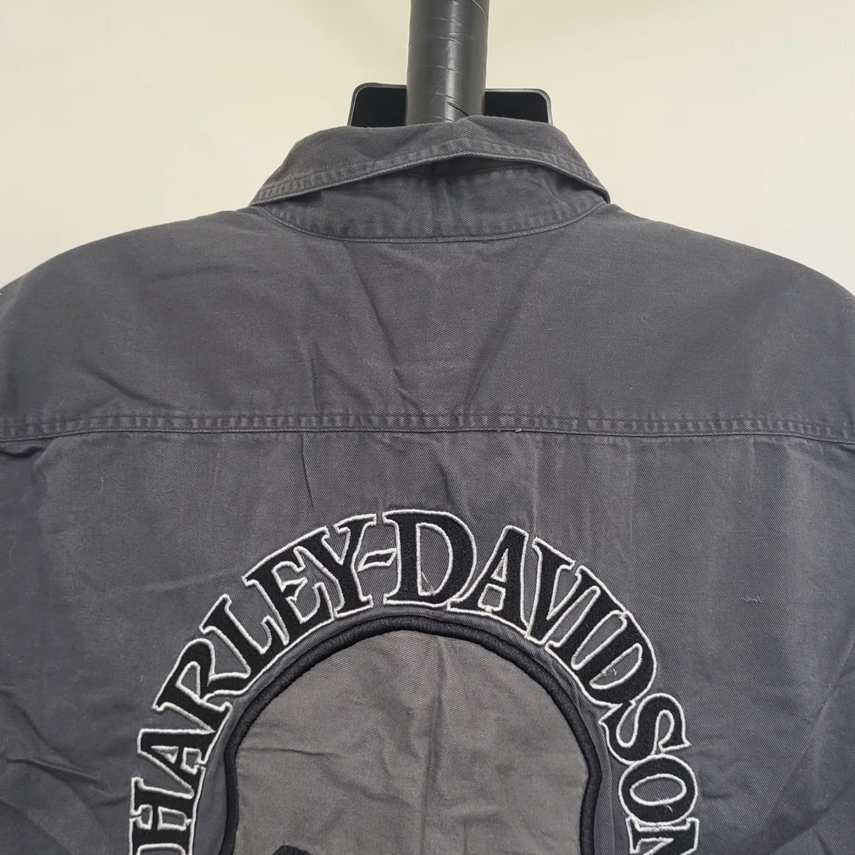 Harley Davidson Harley-Davidson Shirt Men's 2XL Gray Vest Sleeveless Willie G Skull Embroidered Button-Down Collared Biker Size US XXL / EU 58 / 5 - 7 Thumbnail