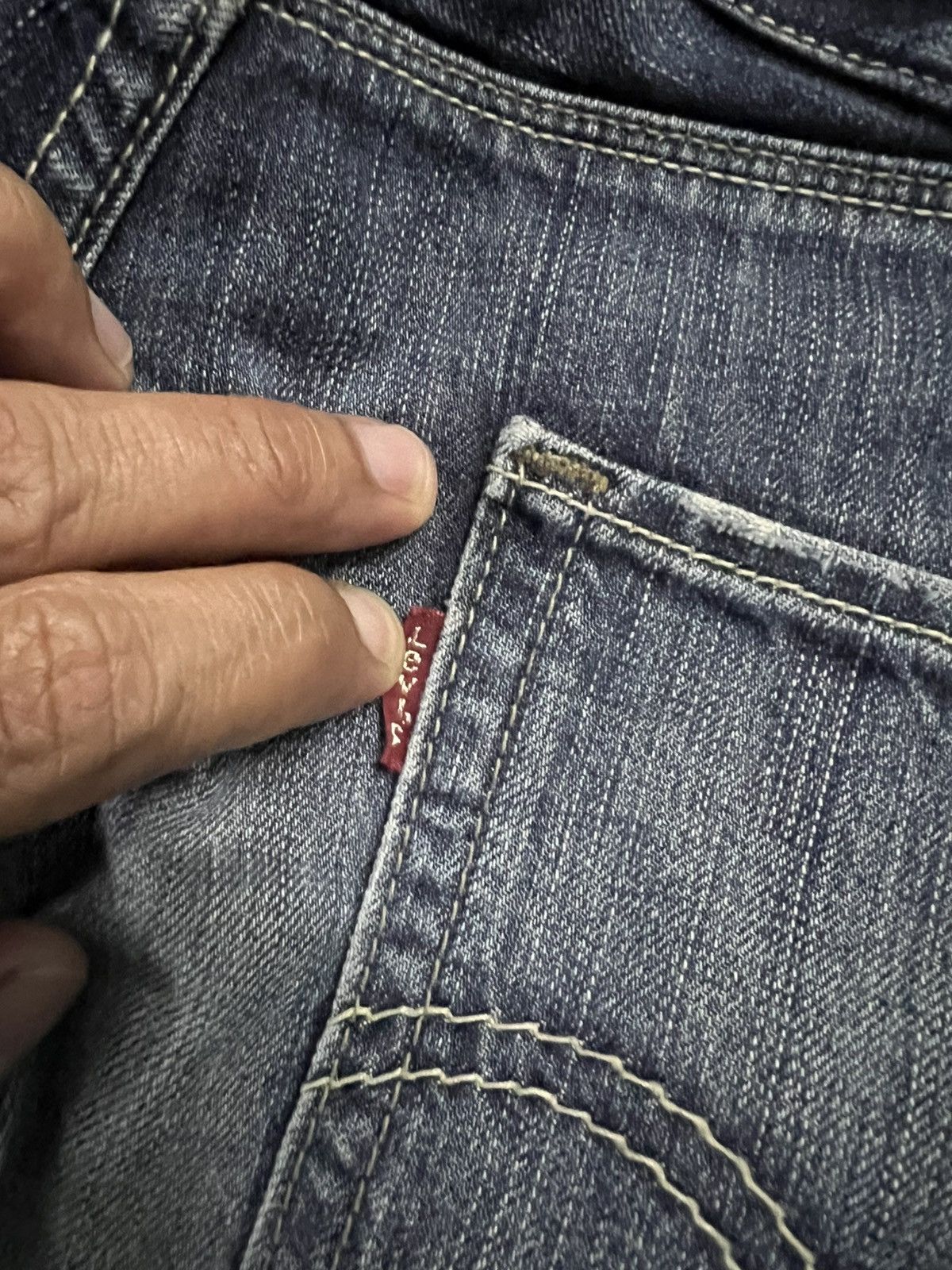Jean × Levi's × Vintage 💥Vintage Levis 202 Distressed Faded Blue Jeans Size US 33 - 22 Thumbnail