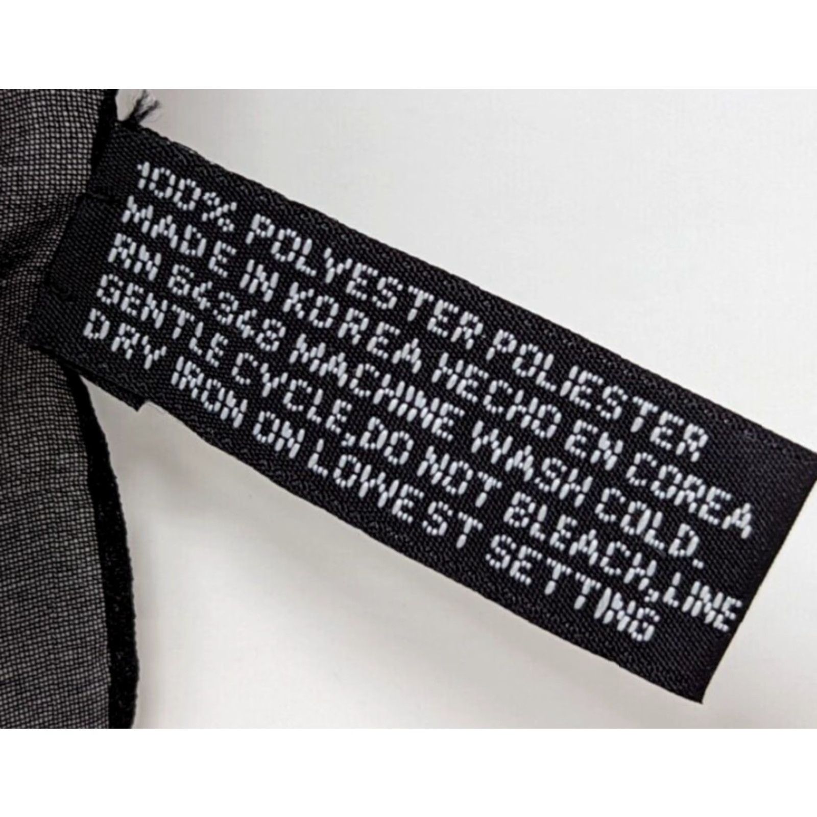 Vintage VINTAGE BLACK FLORAL SQUARE SHEER WRAP SHAWL 100% POLYESTER KOREA CP22 User: VINTAGE BLACK FLORAL SQUARE SHEER WRAP SHAWL 100% POLYESTER KOREA CP22 Size ONE SIZE - 3 Thumbnail