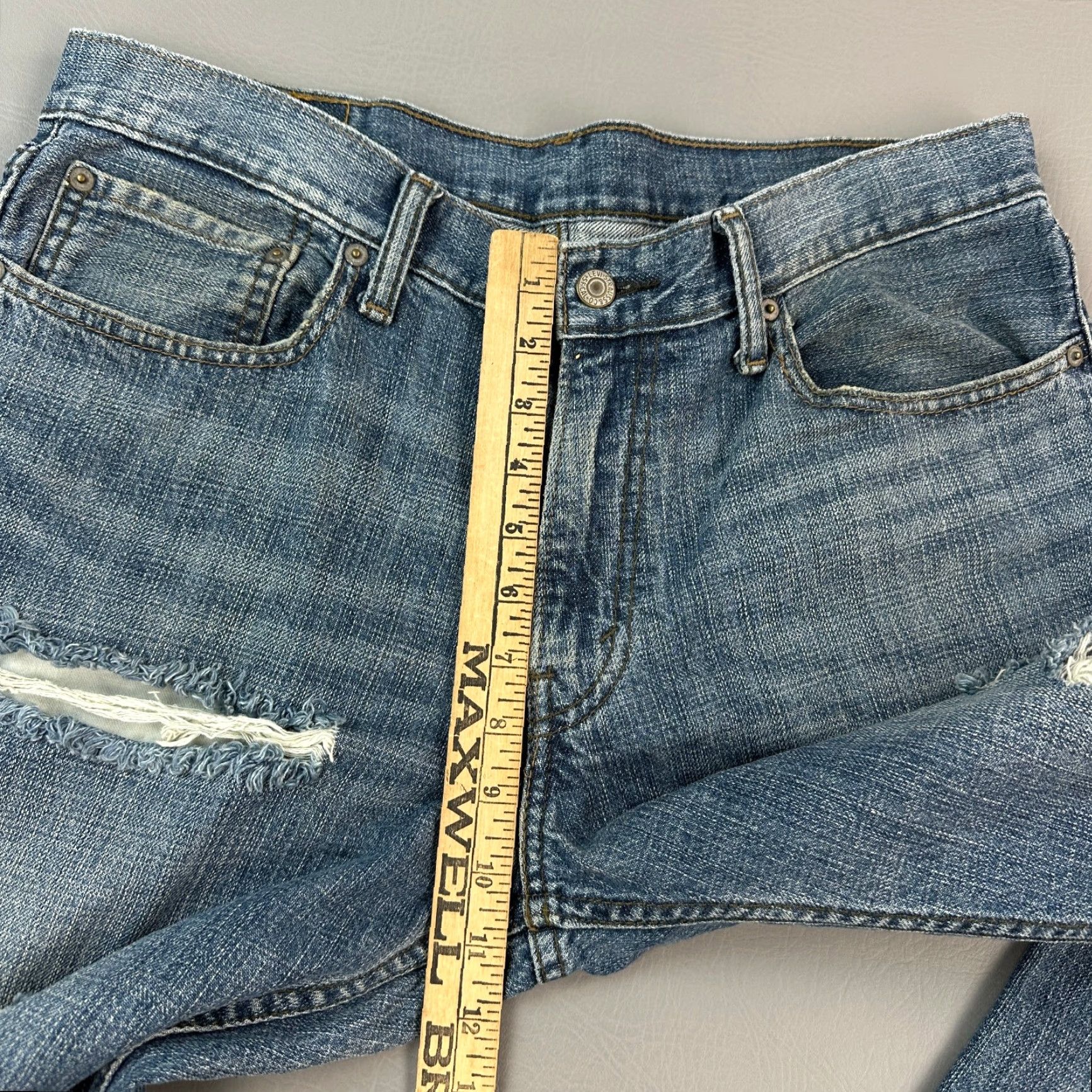 Levi's Levis Jeans Mens 34x34 Medium Wash Denim Straight Fit Distressed Casual Size US 34 / EU 50 - 5 Thumbnail