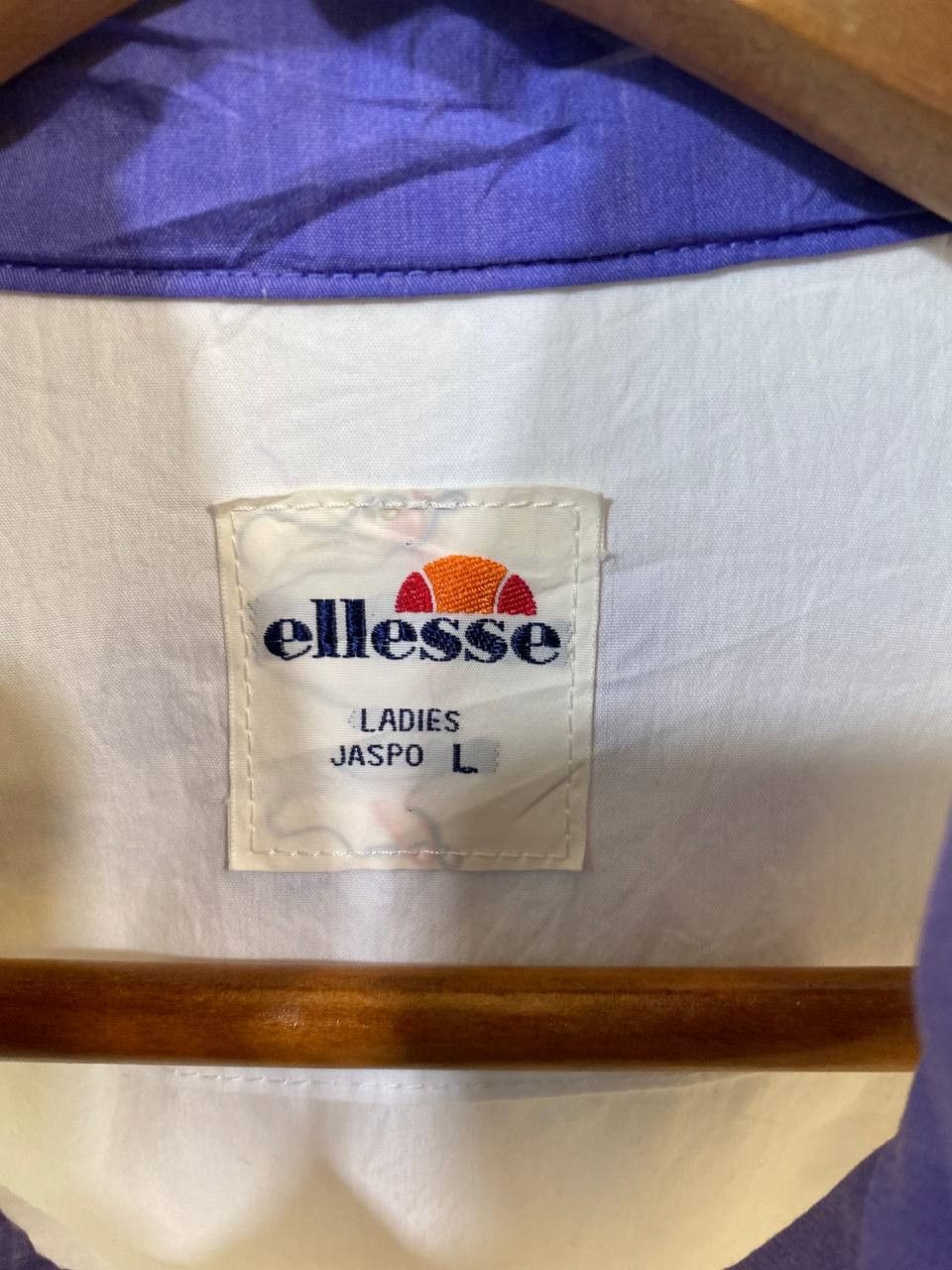 Ellesse vintage ellesse light jacket embroided logo Size US L / EU 52-54 / 3 - 4 Thumbnail