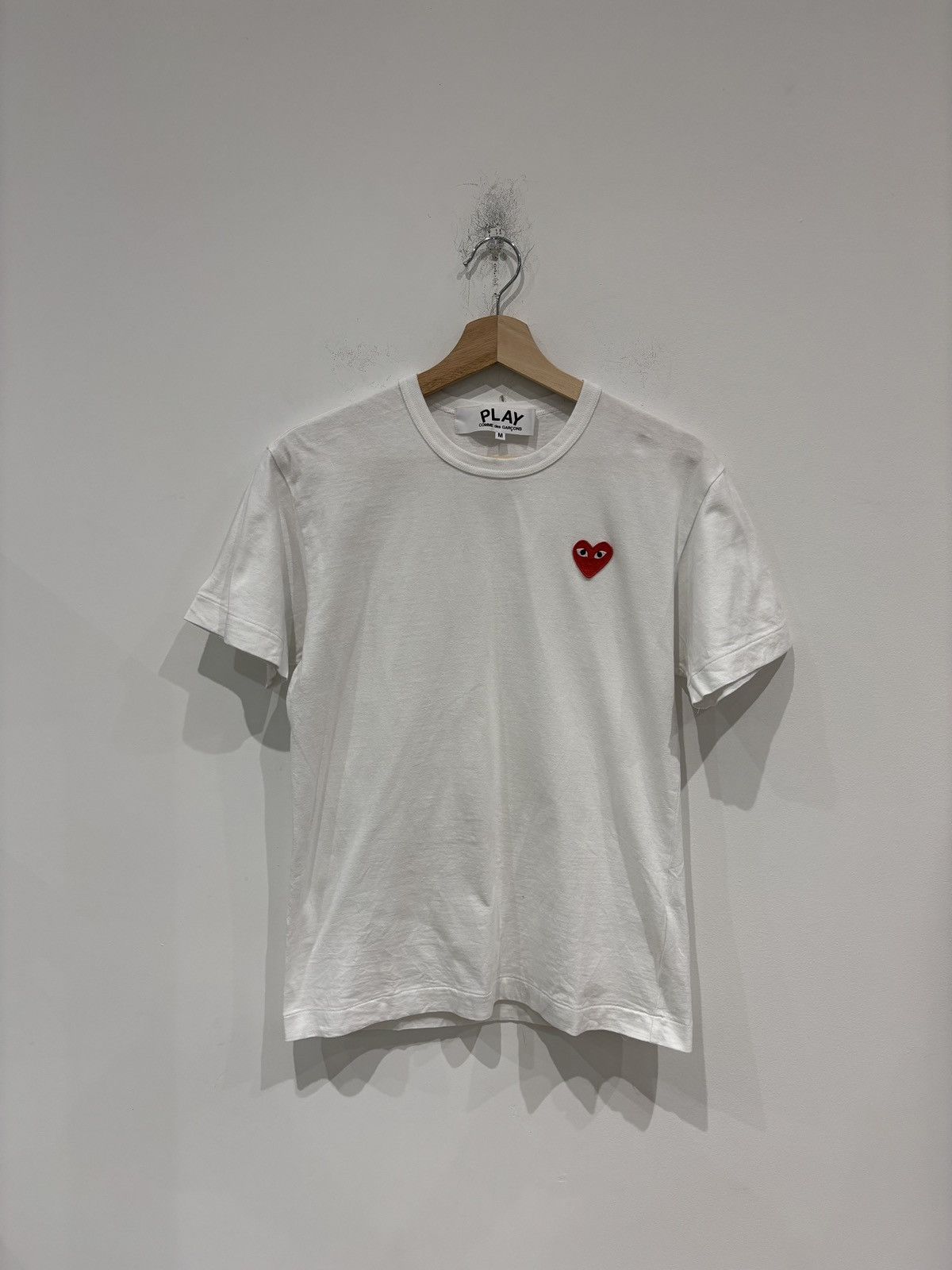 Comme des Garcons Comme Des Garcons Play Applique Logo T-shirt Red/White Size US M / EU 48-50 / 2 - 1 Thumbnail