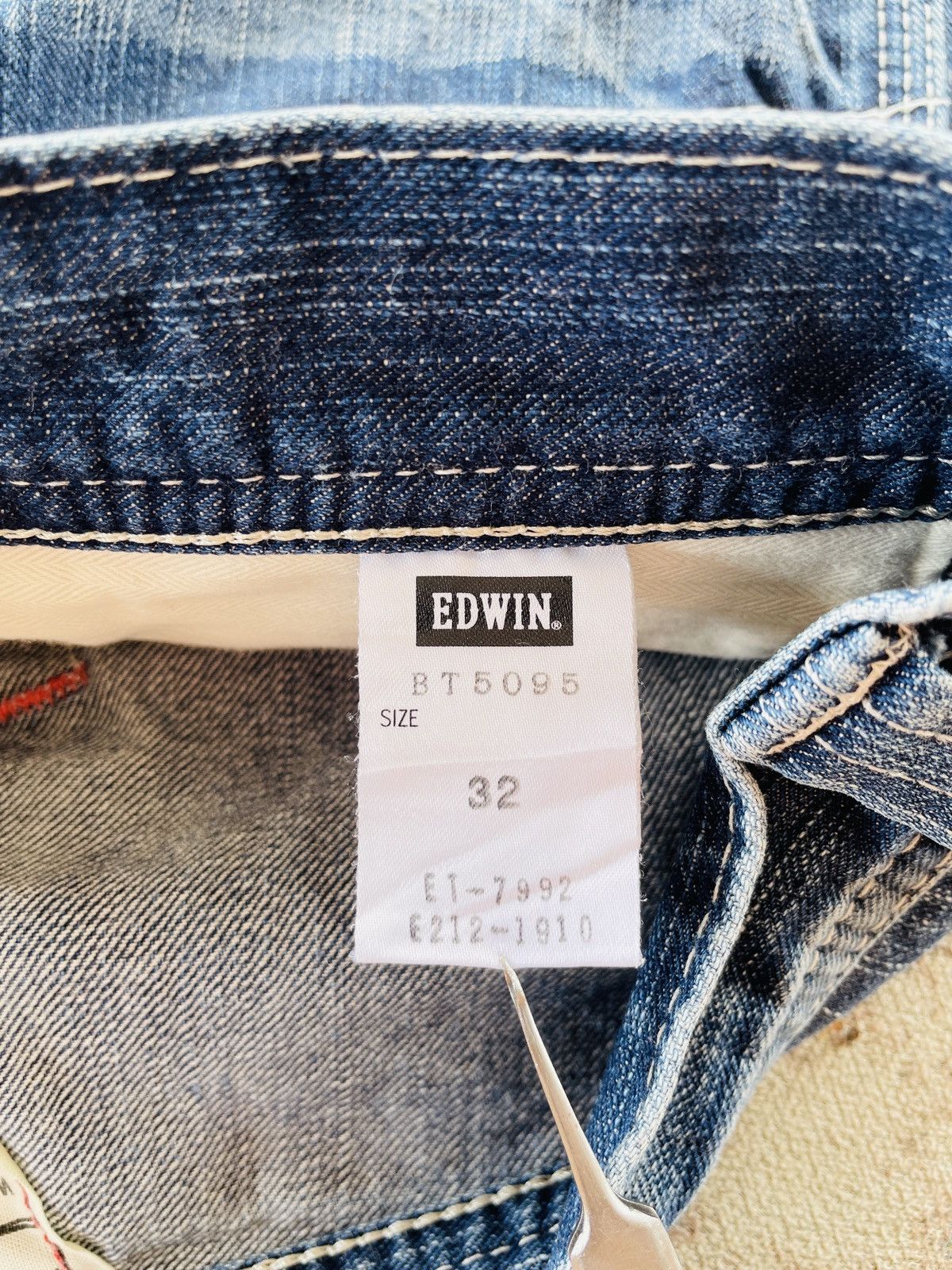 Edwin Edwin 503 Blue Trip Buckle Back Short Jeans Size US 33 - 8 Thumbnail