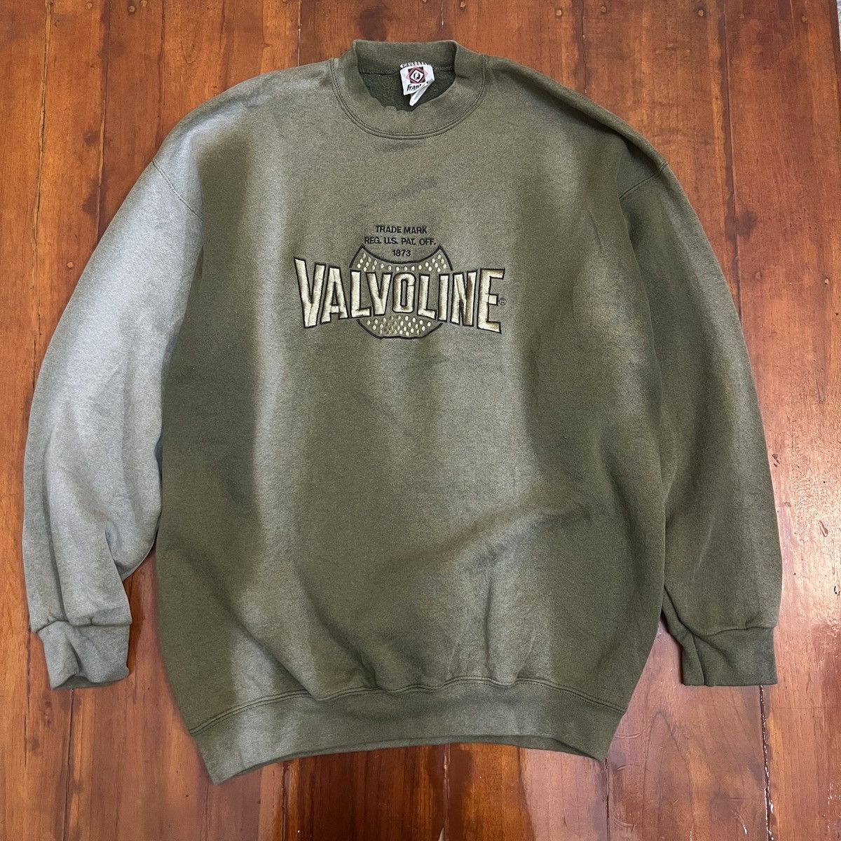 NASCAR Vtg Valvoline Sweatshirt SunFaded Size US XL / EU 56 / 4 - 2 Thumbnail