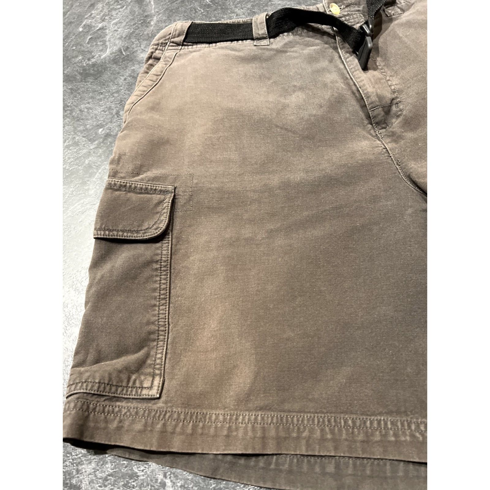 Vintage VINTAGE Columbia Cargo Shorts belted Outdoor Size XL Brown Men’s Size US 36 / EU 52 - 4 Thumbnail