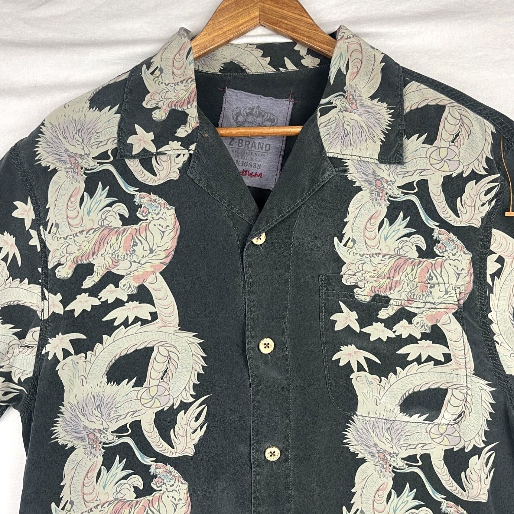 Vintage VINTAGE Z-Brand Shirt Mens Medium Black Japanese Hawaiian Dragon Tiger Art Silk Size US M / EU 48-50 / 2 - 5 Thumbnail