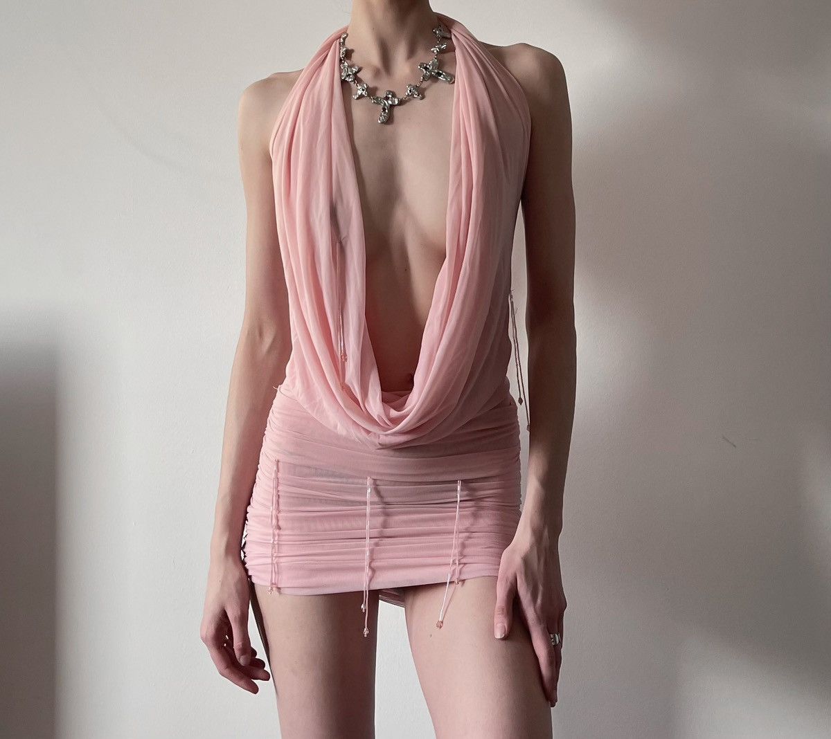 Other Pink mini dress open shoulders and back, hanging details Size XS / US 0-2 / IT 36-38 - 2 Thumbnail