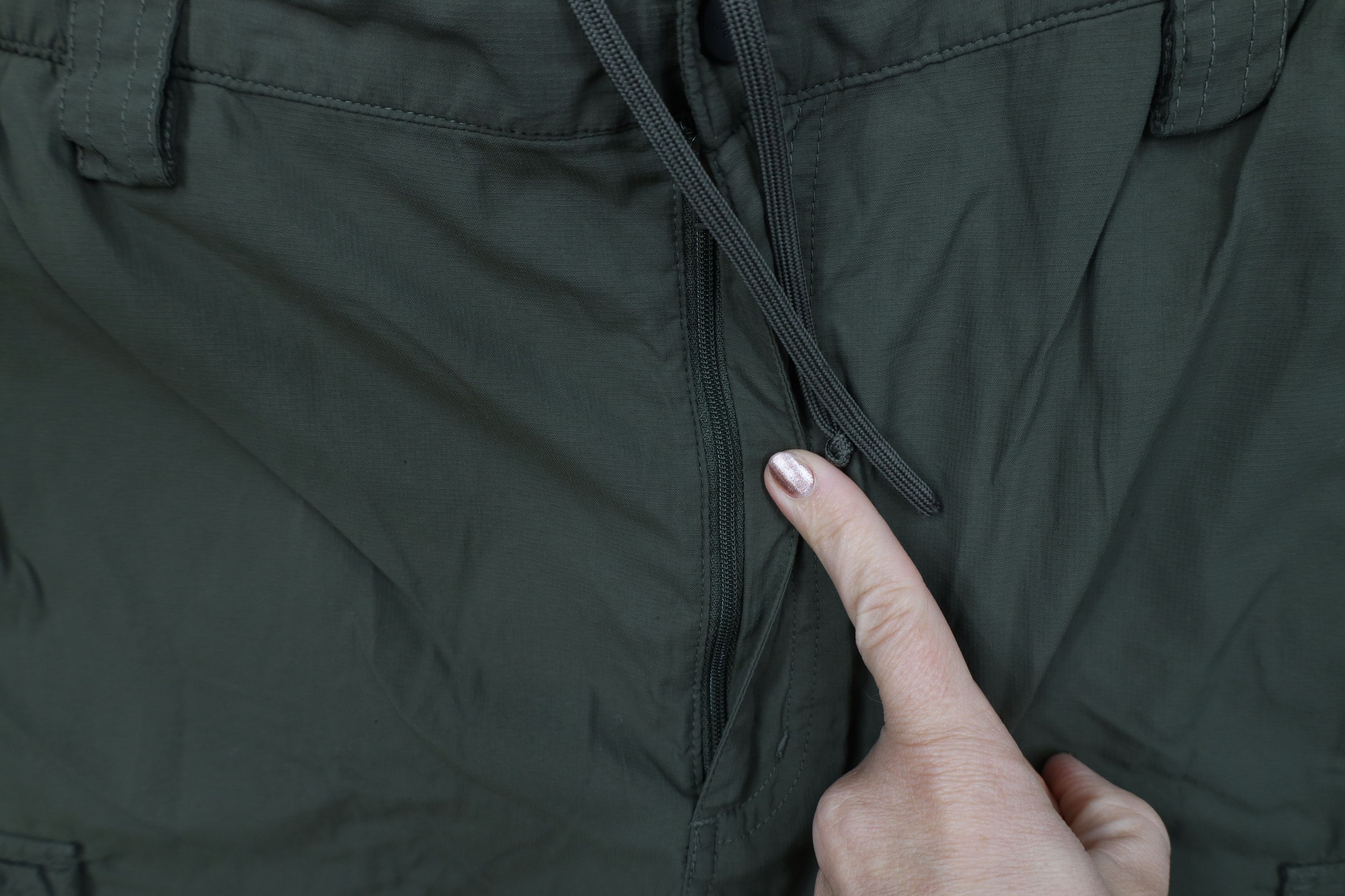 The North Face Vintage The North Face Spell Cargo Shorts Olive Green Nylon Size US 36 / EU 52 - 6 Thumbnail