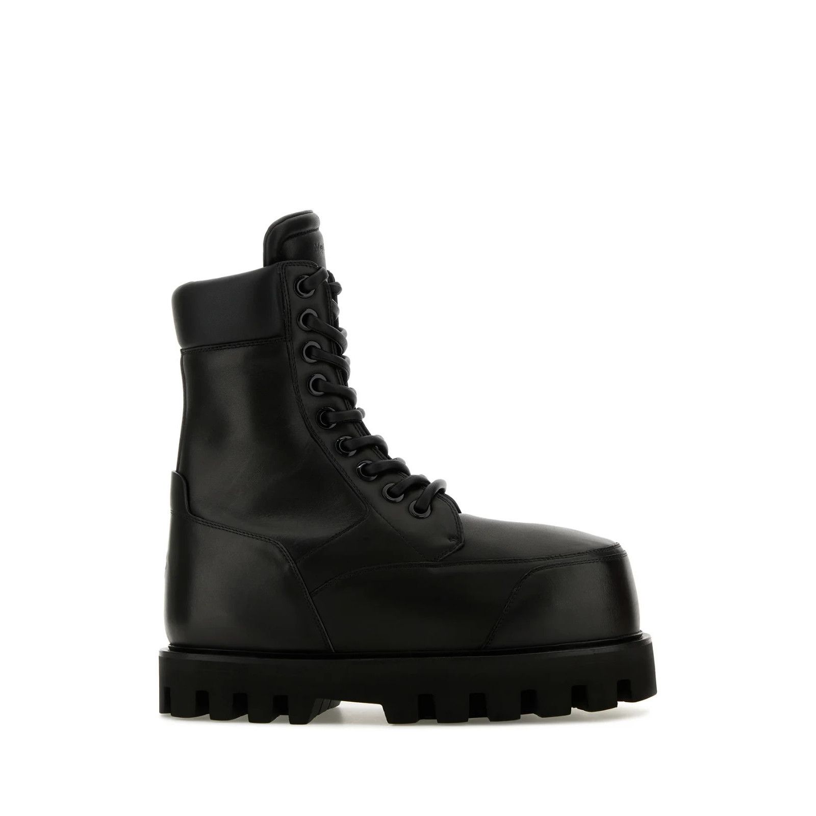 Alexander McQueen ALEXANDER MCQUEEN Black Leather Ankle Boots New & Authentic Size US 7 / EU 40 - 1 Thumbnail