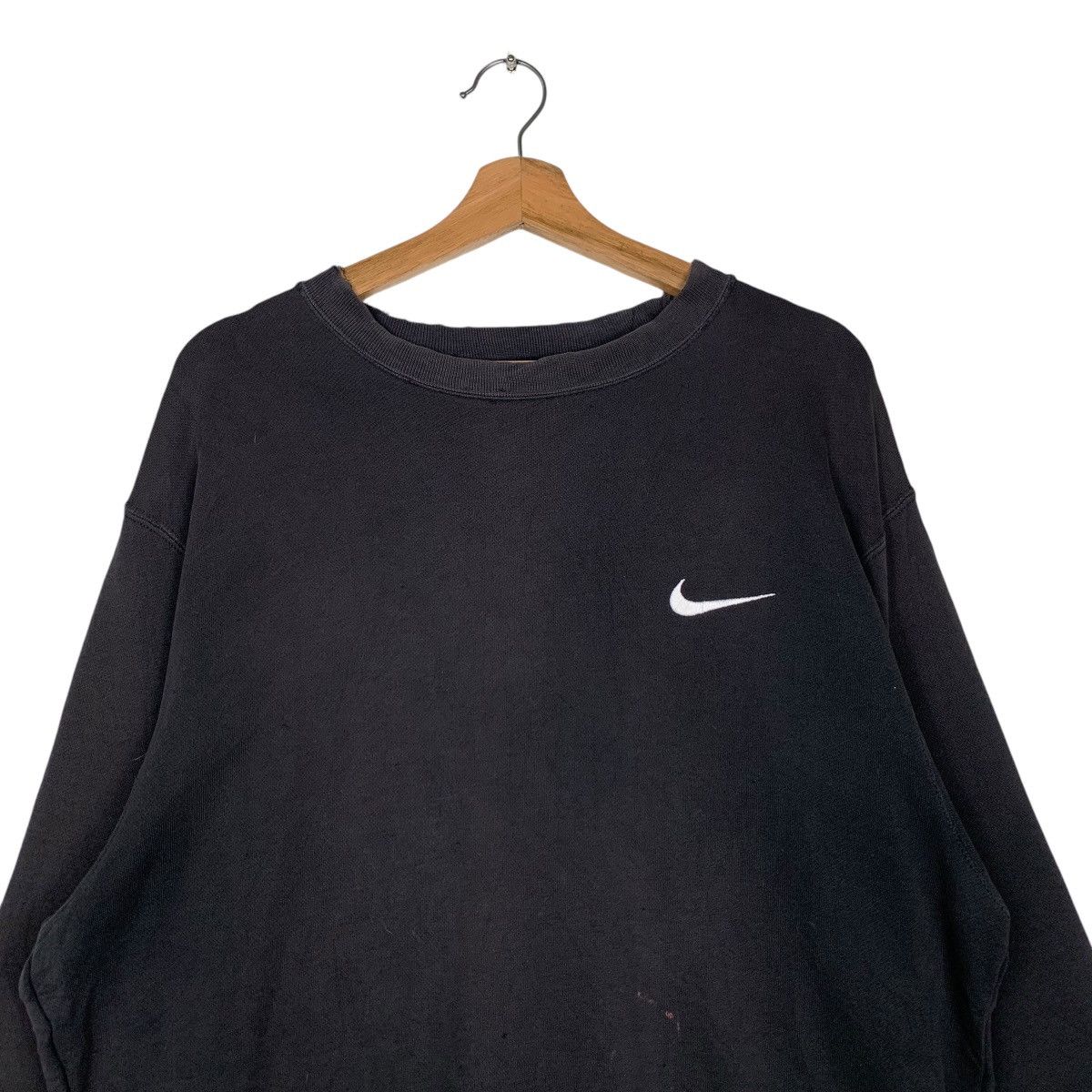 Nike Trashed NIKE Silver Tag Small Swoosh Logo Sweater #1535-C69 Size US L / EU 52-54 / 3 - 2 Thumbnail
