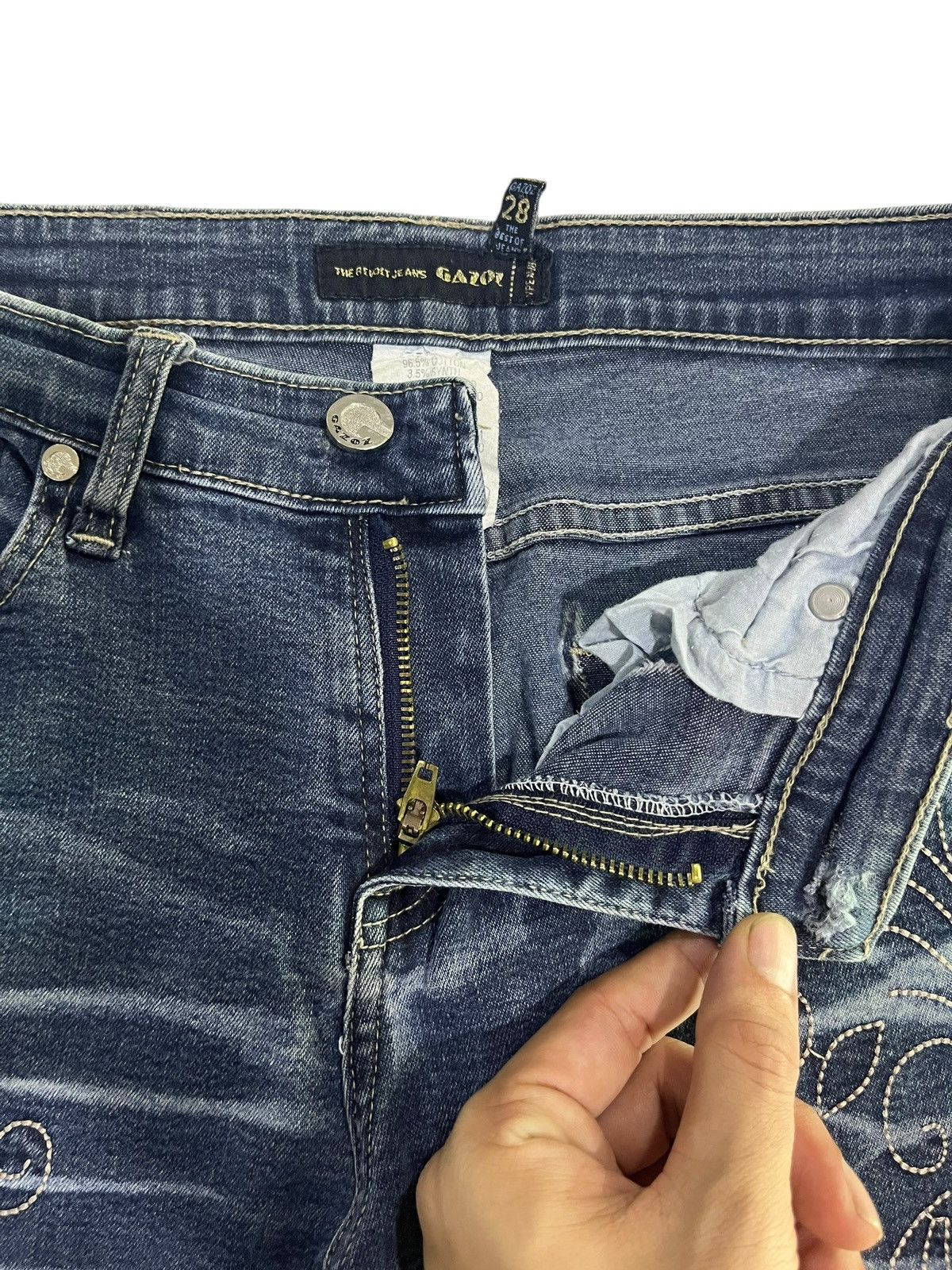 If Six Was Nine 🇯🇵 FLARE Y2K JAPANESE BRAND GAZOZ EMBROIDERED JEANS Size 27" / US 4 / IT 40 - 14 Thumbnail