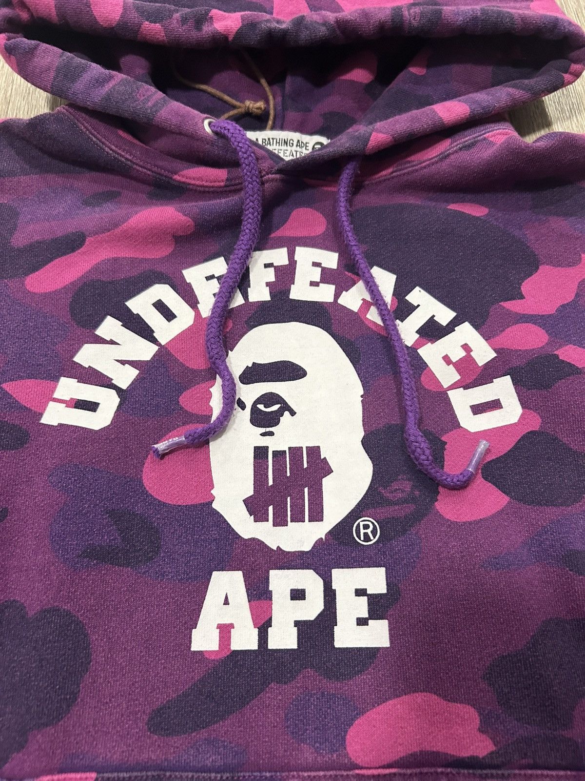 Bape × Undefeated BAPE X Undefeated Color Camo College Pullover Size US S / EU 44-46 / 1 - 3 Thumbnail