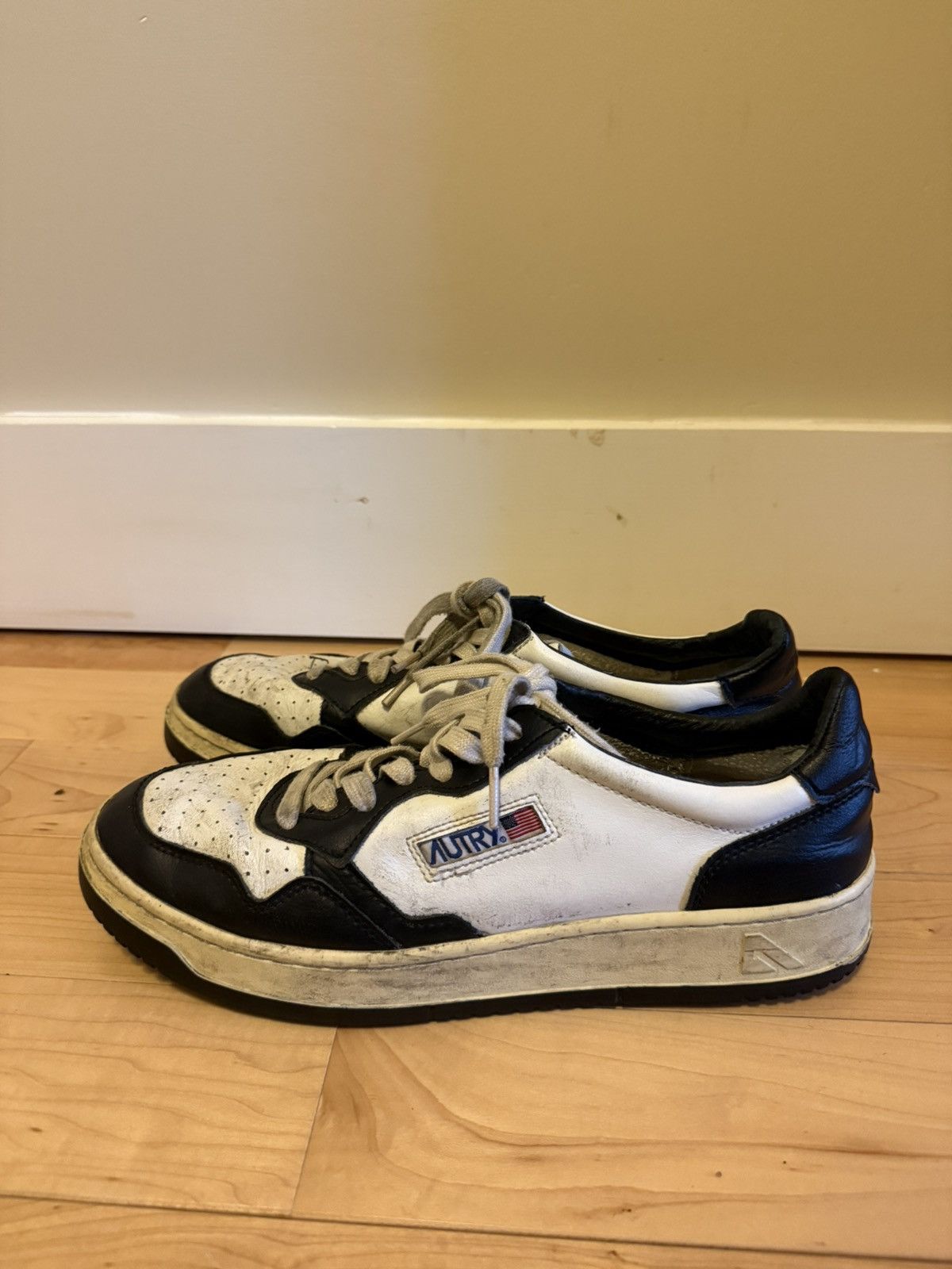AUTRY Autry Medalist Men’s EU 44 Size US 11 / EU 44 - 4 Thumbnail