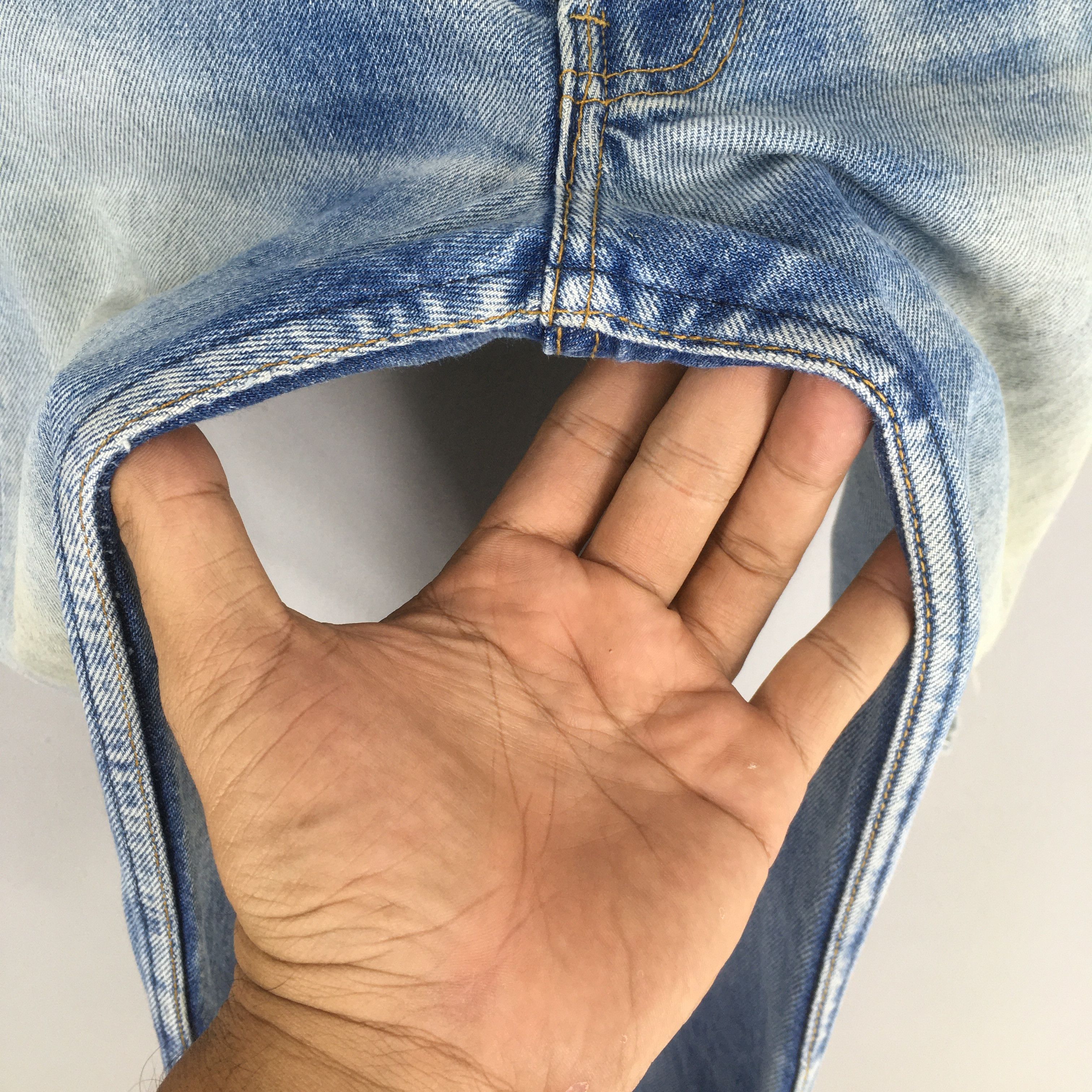 Levi's Size 28x29.5 Vintage 90s Levi's 501 Straight Leg Jeans S193 Size US 28 / EU 44 - 5 Thumbnail