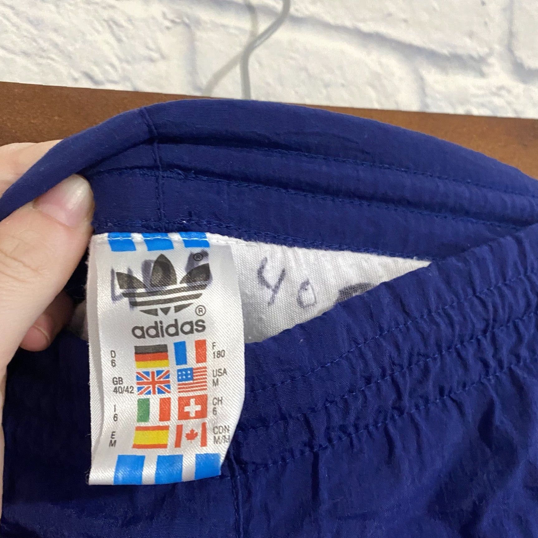 Adidas VINTAGE Adidas Blue Zipped Hem Lined Windbreaker Track Sweatpants Mens Med Pants 90s Sports Size US 31 - 5 Thumbnail