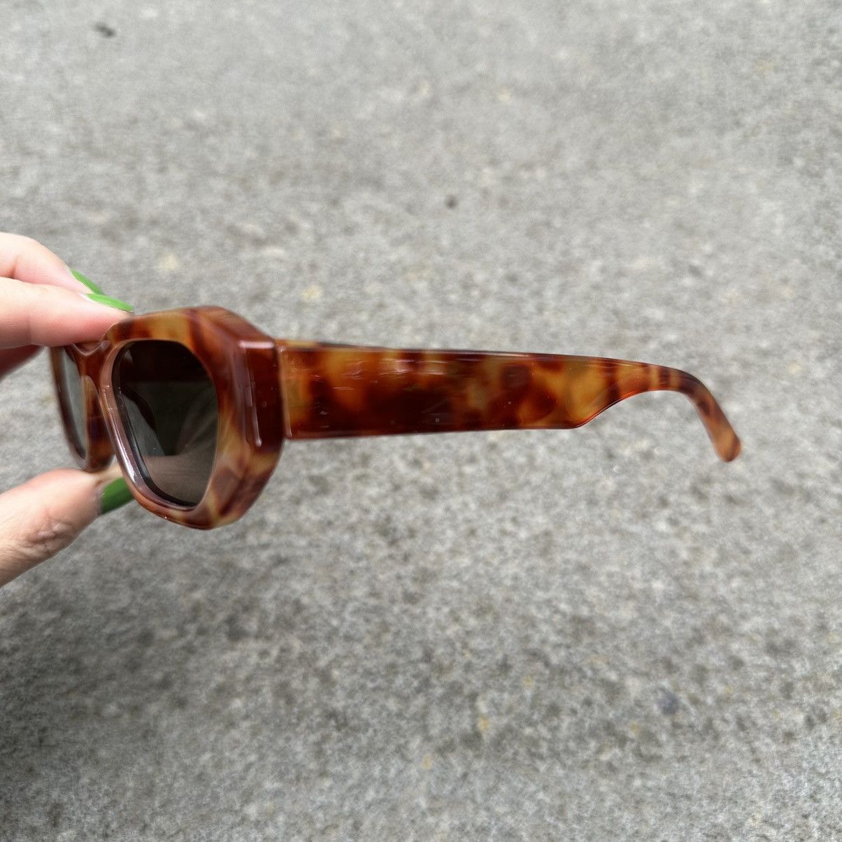 Other Y2K Unisex Sunglasses Retro Fashion Shades QB6152-01 Size ONE SIZE - 2 Thumbnail