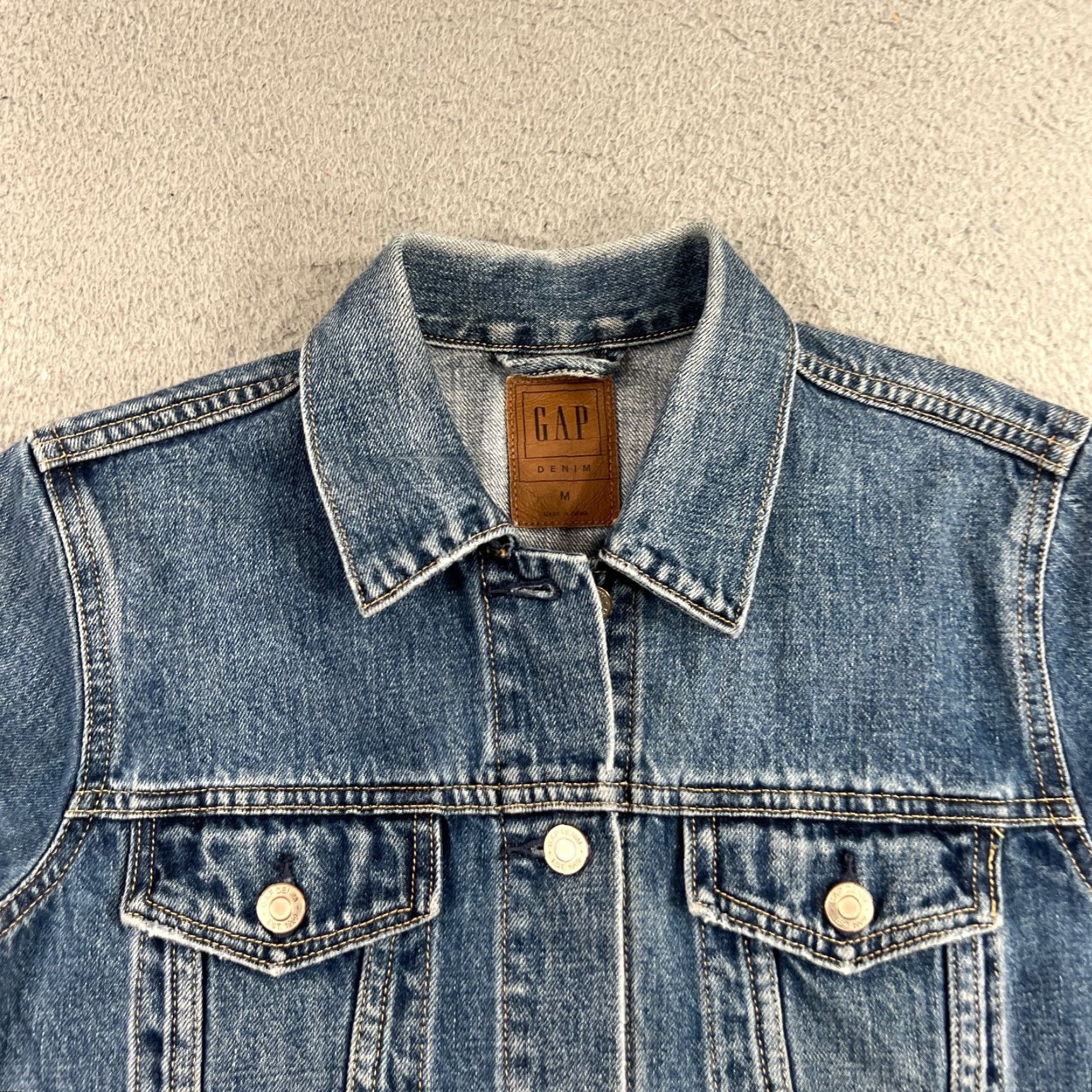 Gap GAP Denim Trucker Jacket Classic Blue Jean Medium Wash Women Size 32" / US 10 / IT 46 - 3 Thumbnail