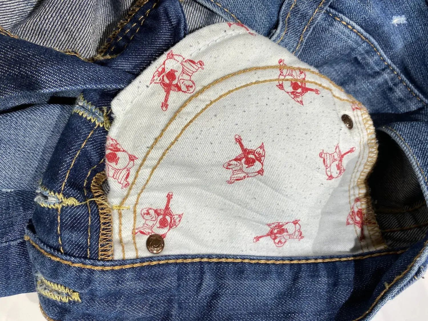 True Religion True Religion section drew denim jeans size 27 Size US 27 - 12 Thumbnail