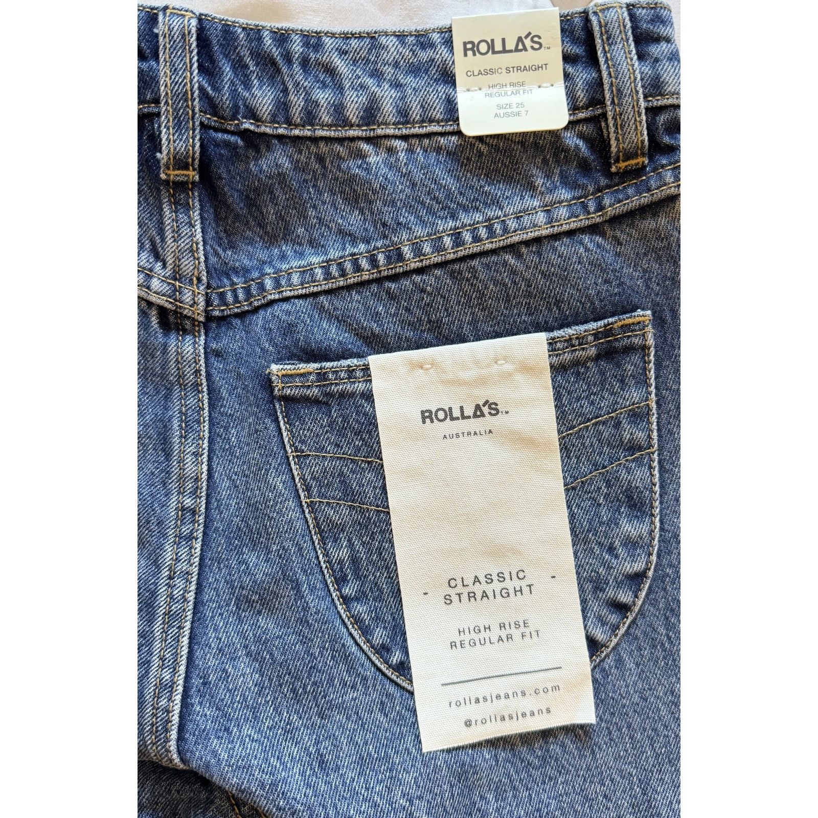 Rolla's NWT Rolla's High Rise Classic Straight Distressed Jeans Size 25" / US 0 / IT 36 - 5 Thumbnail