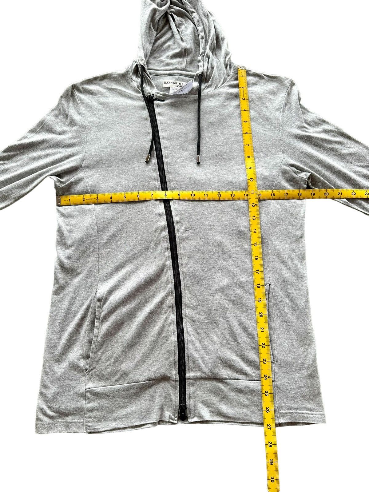 Katharine Hamnett London Khatarine Hamnett London Cut Sewn Hoodie Size US S / EU 44-46 / 1 - 11 Thumbnail