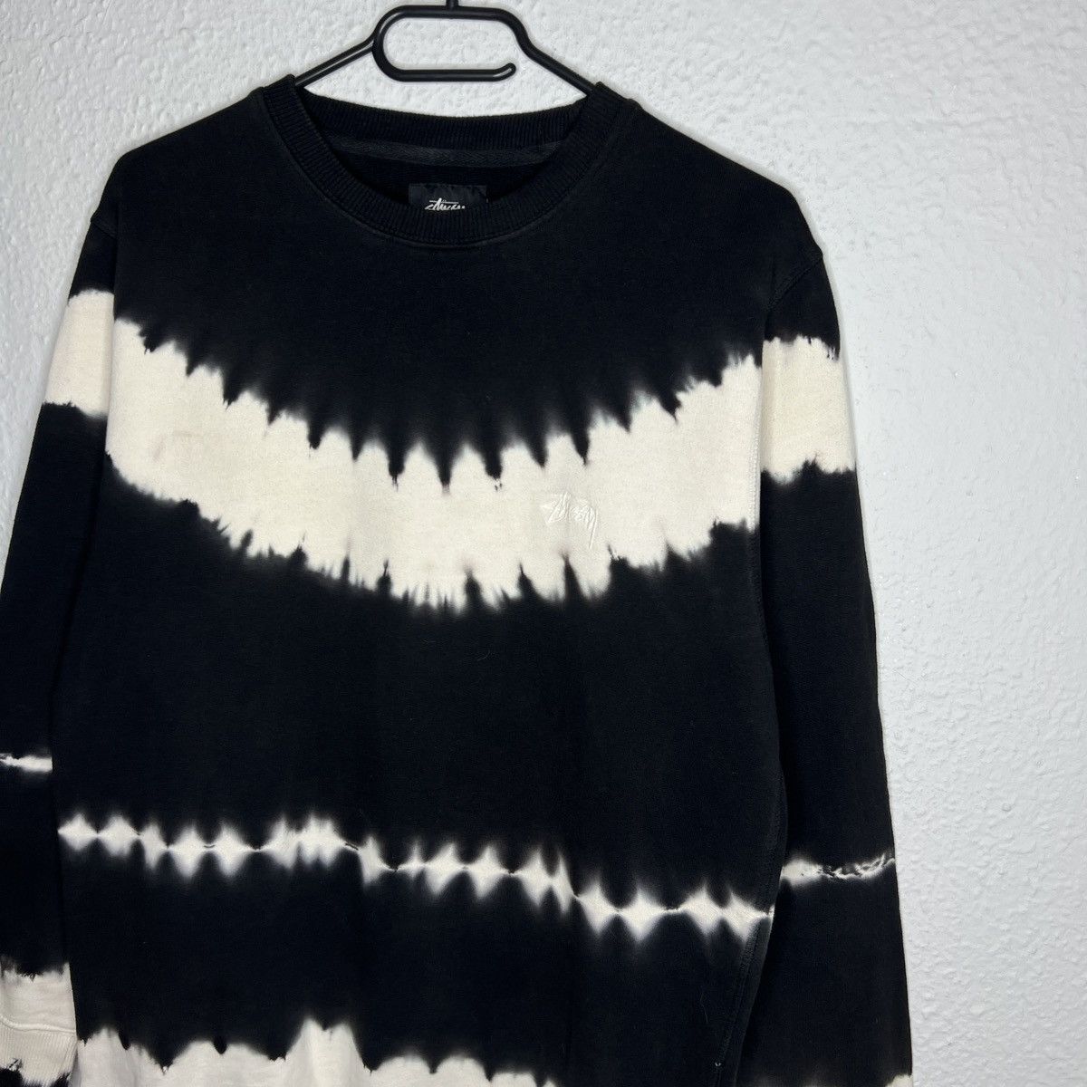 Designer Stussy Sweatshirt Crewneck Painted Black White Logo Size US M / EU 48-50 / 2 - 4 Thumbnail
