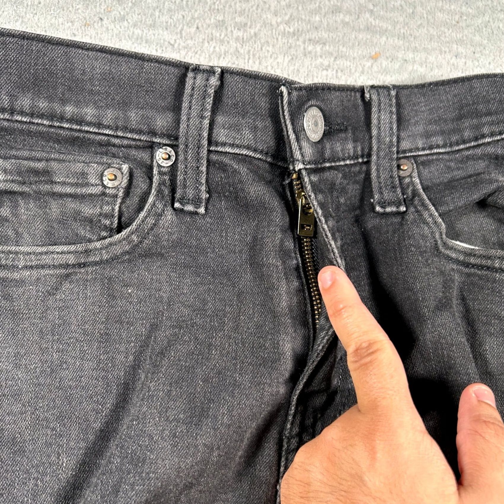 Levi's Levi's 512 Jeans Mens 28x28 Black Slim Tapered Distressed Denim Grunge Skater Zipper Logo Pockets Stretch Comfort Regular Inseam 28 Mens Jeans Size US 28 / EU 44 - 3 Thumbnail