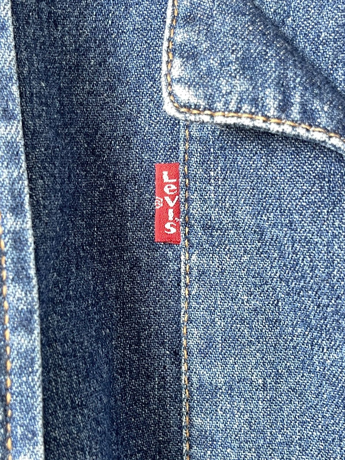Levi's 90's Vintage Levi's Western Denim Button Up Shirt Red Tab Size US L / EU 52-54 / 3 - 9 Thumbnail