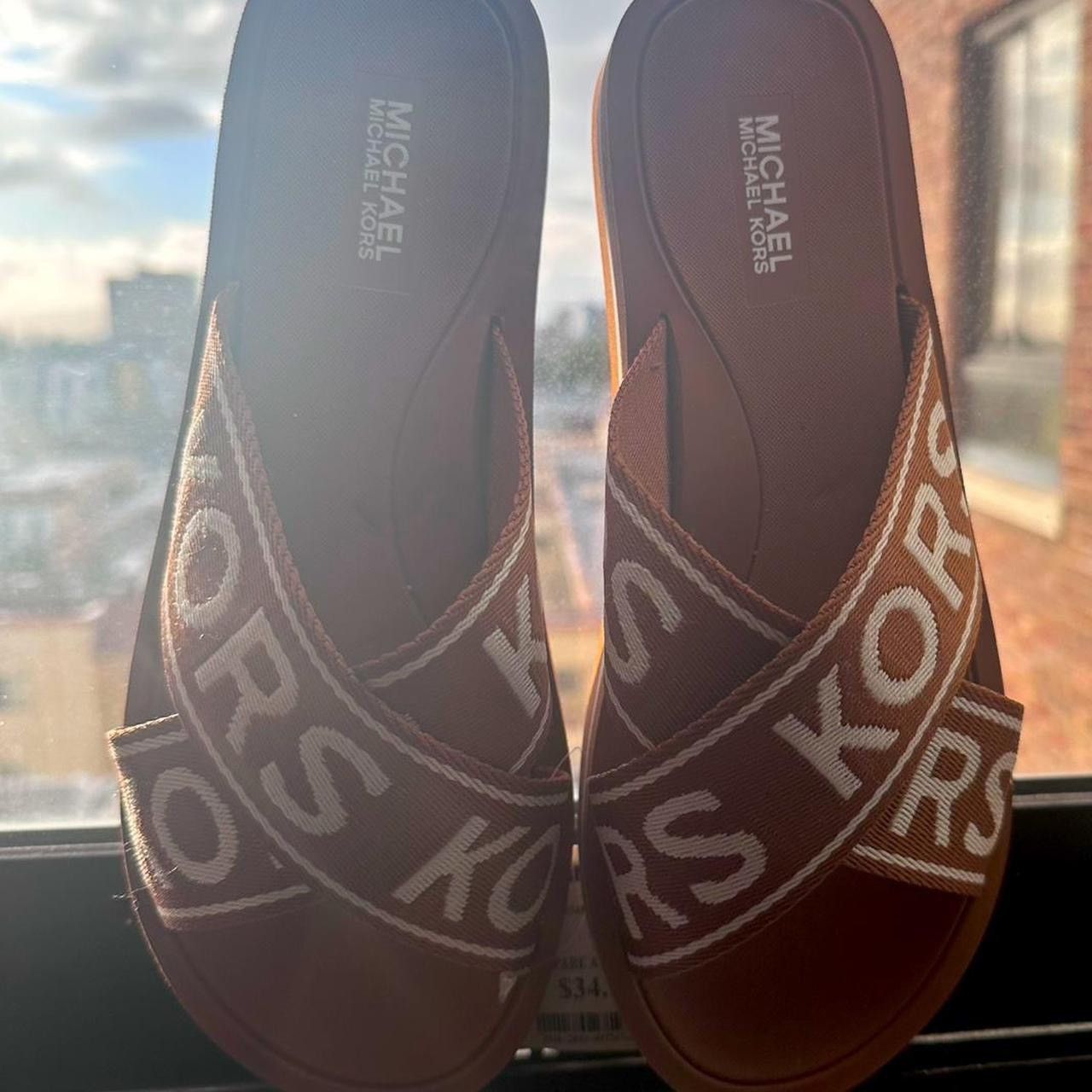 Michael Kors Michael Kors Criss Cross Logo Signature Slides Sandals NWT Size US 8 / IT 38 - 5 Thumbnail