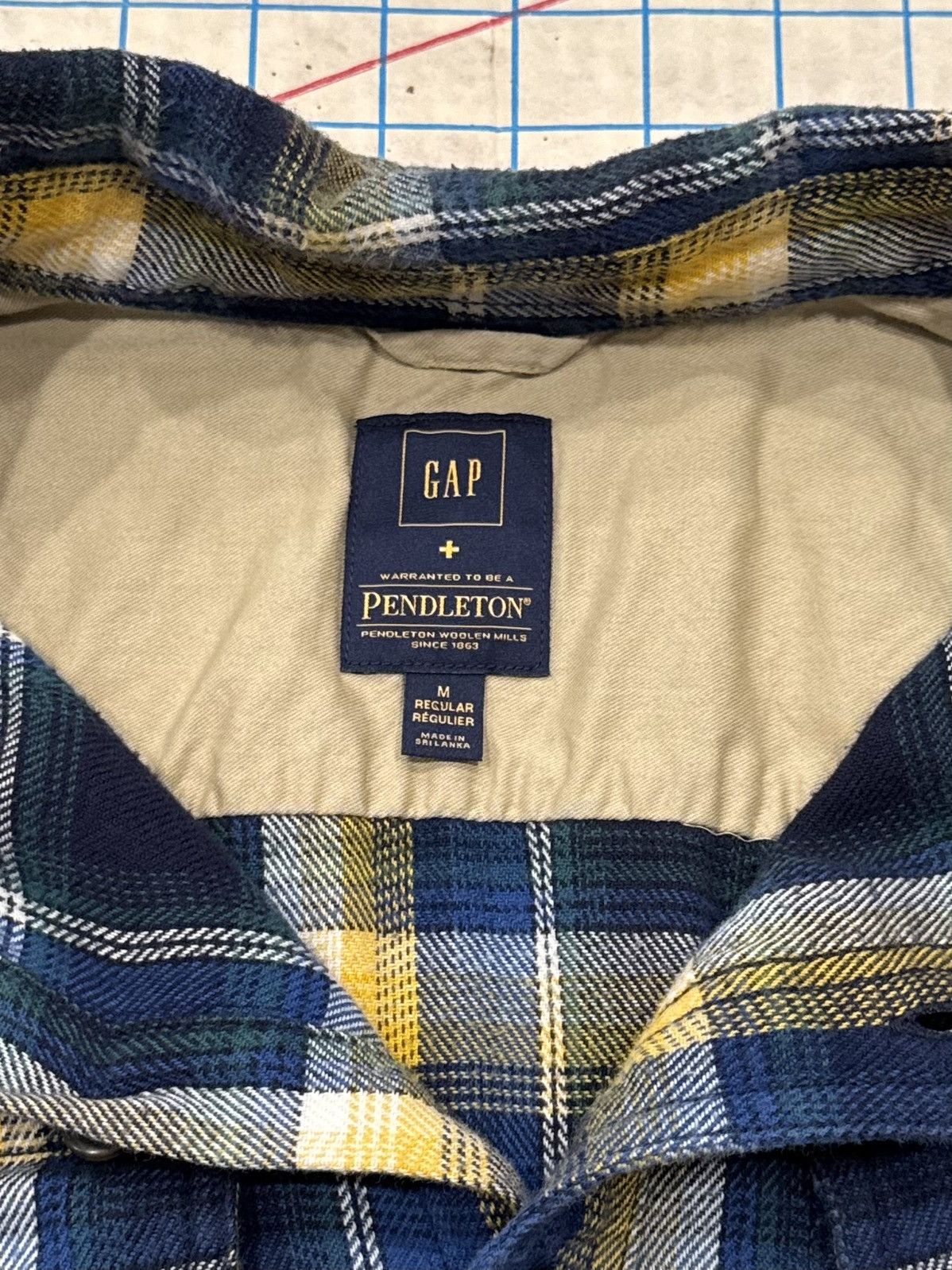 Pendleton Gap x Pendleton Plaid Button Up Shirt Blue and Yellow Medium Size US M / EU 48-50 / 2 - 5 Thumbnail