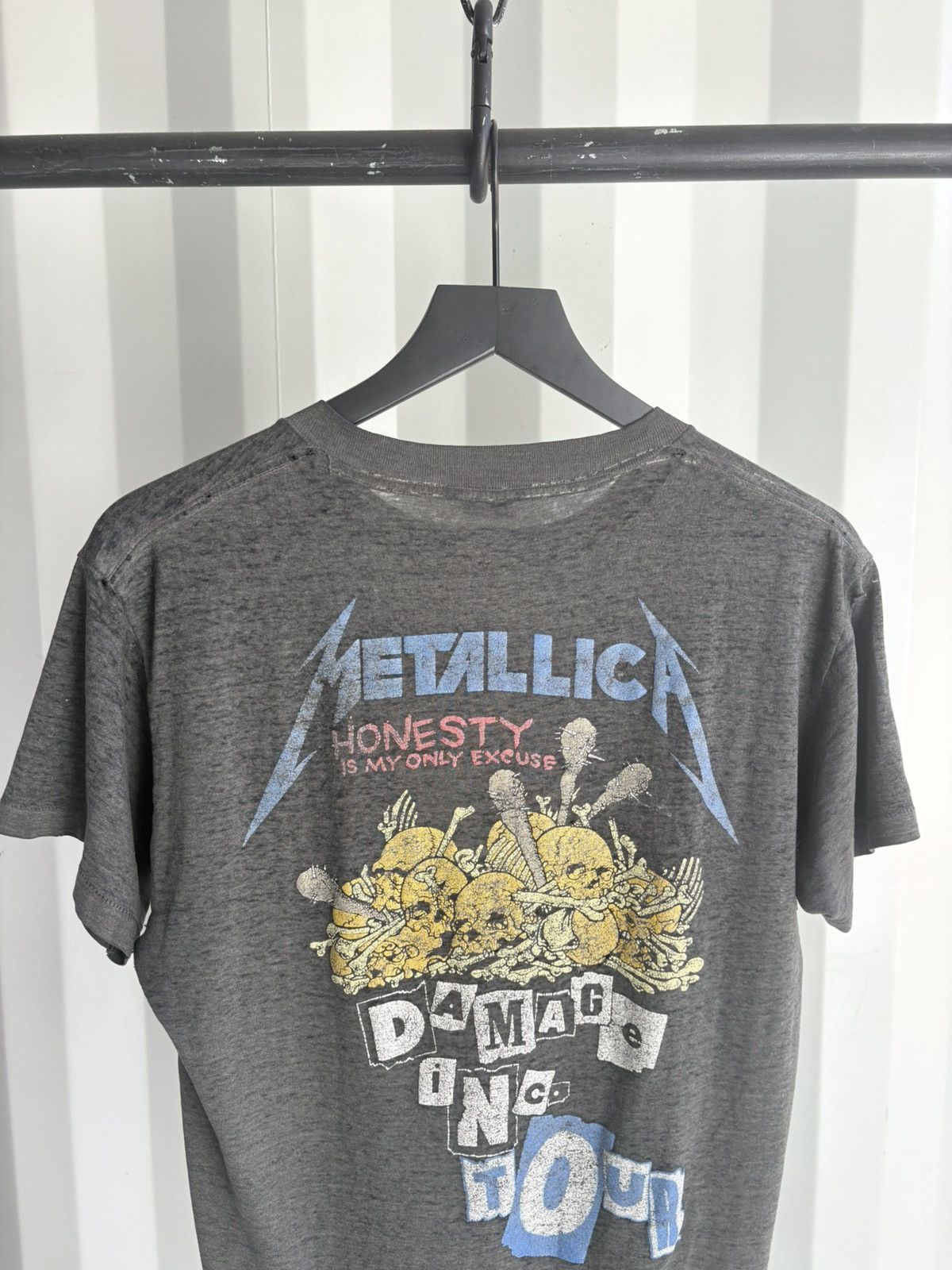 Metallica Vintage Metallica Thrashed Fade Distressed Shirt GRUNGE Band Size US L / EU 52-54 / 3 - 6 Thumbnail