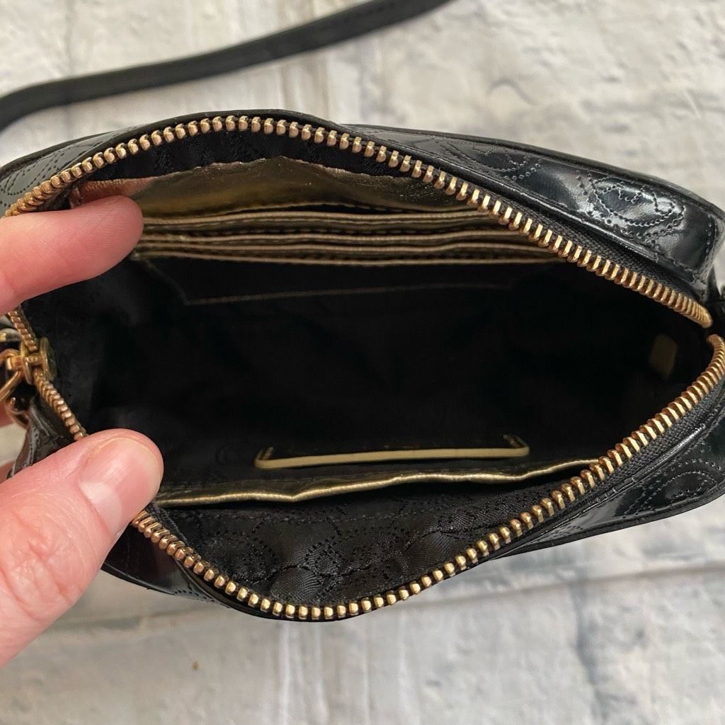 Michael Kors Michael Kors mini crossbody bag w/zipper closure black & gol Size ONE SIZE - 9 Thumbnail
