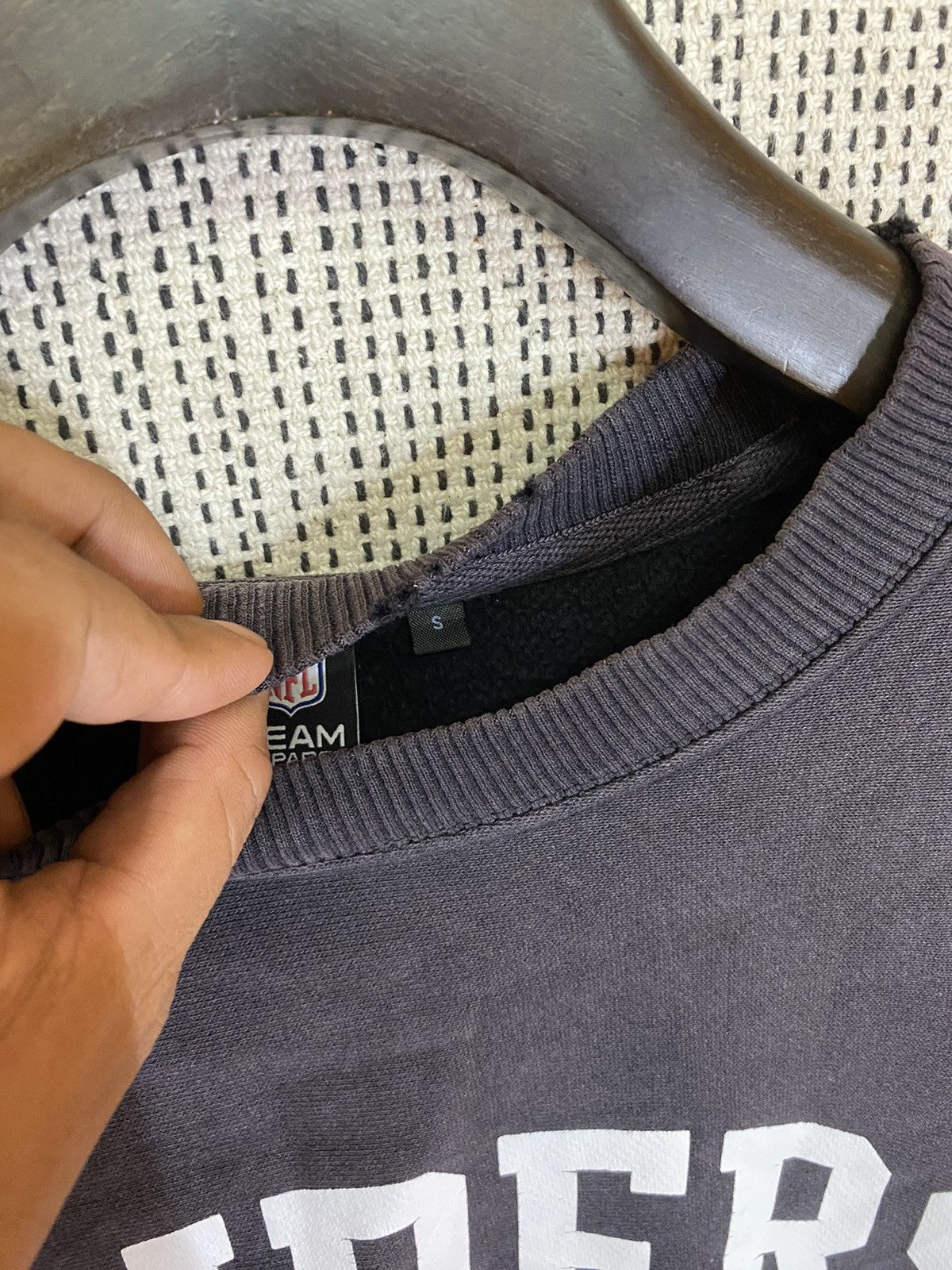 Japanese Brand × NFL 🔥oakland Raiders crewneck sweatshirt pullover sun faded Size US S / EU 44-46 / 1 - 5 Thumbnail
