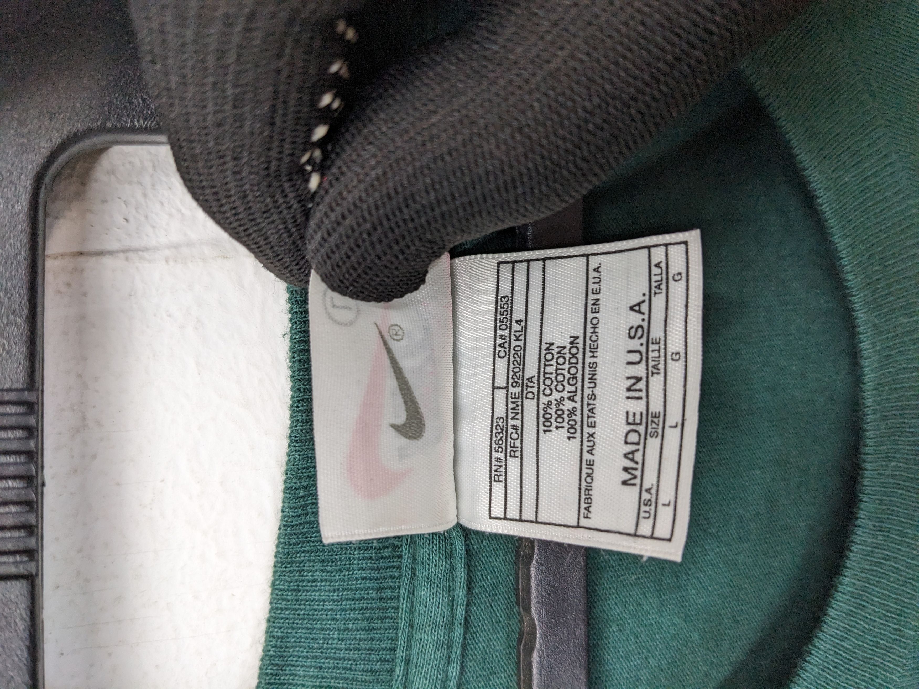 Nike VINTAGE NIKE 1995 HONALULU MARATHON FINISHER MADE IN USA Size US L / EU 52-54 / 3 - 6 Thumbnail