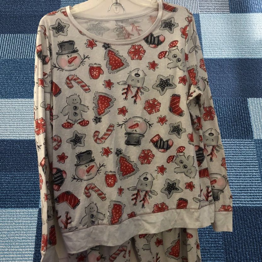 Vintage Secret Treasures Pajama Set Womens M Gray Holiday Polar Bear Winter Christmas Snowflakes Animals Pjs Size ONE SIZE - 1 Thumbnail