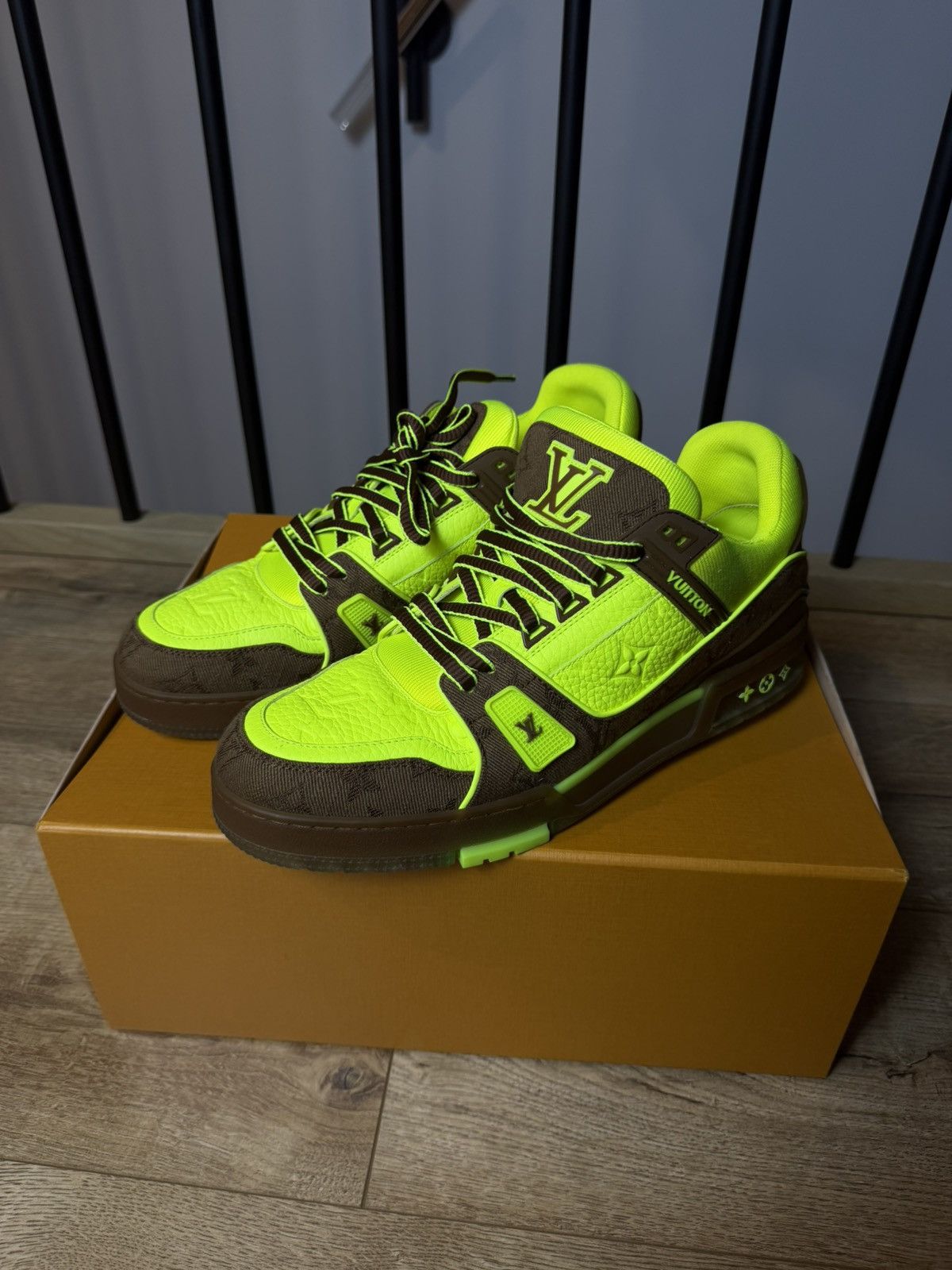 Louis Vuitton Louis Vuitton Trainers Size US 11 / EU 44 - 2 Thumbnail