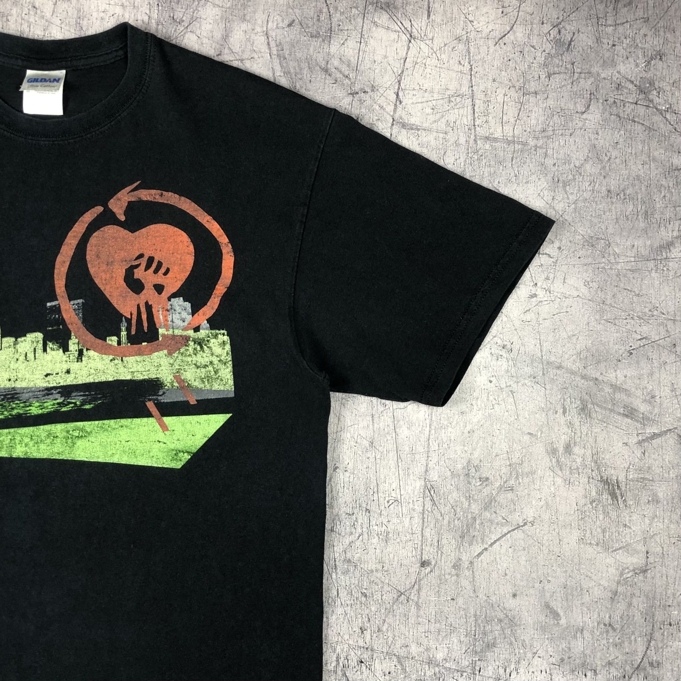 Band Tees Y2K Rise Against Tee Size US M / EU 48-50 / 2 - 4 Thumbnail