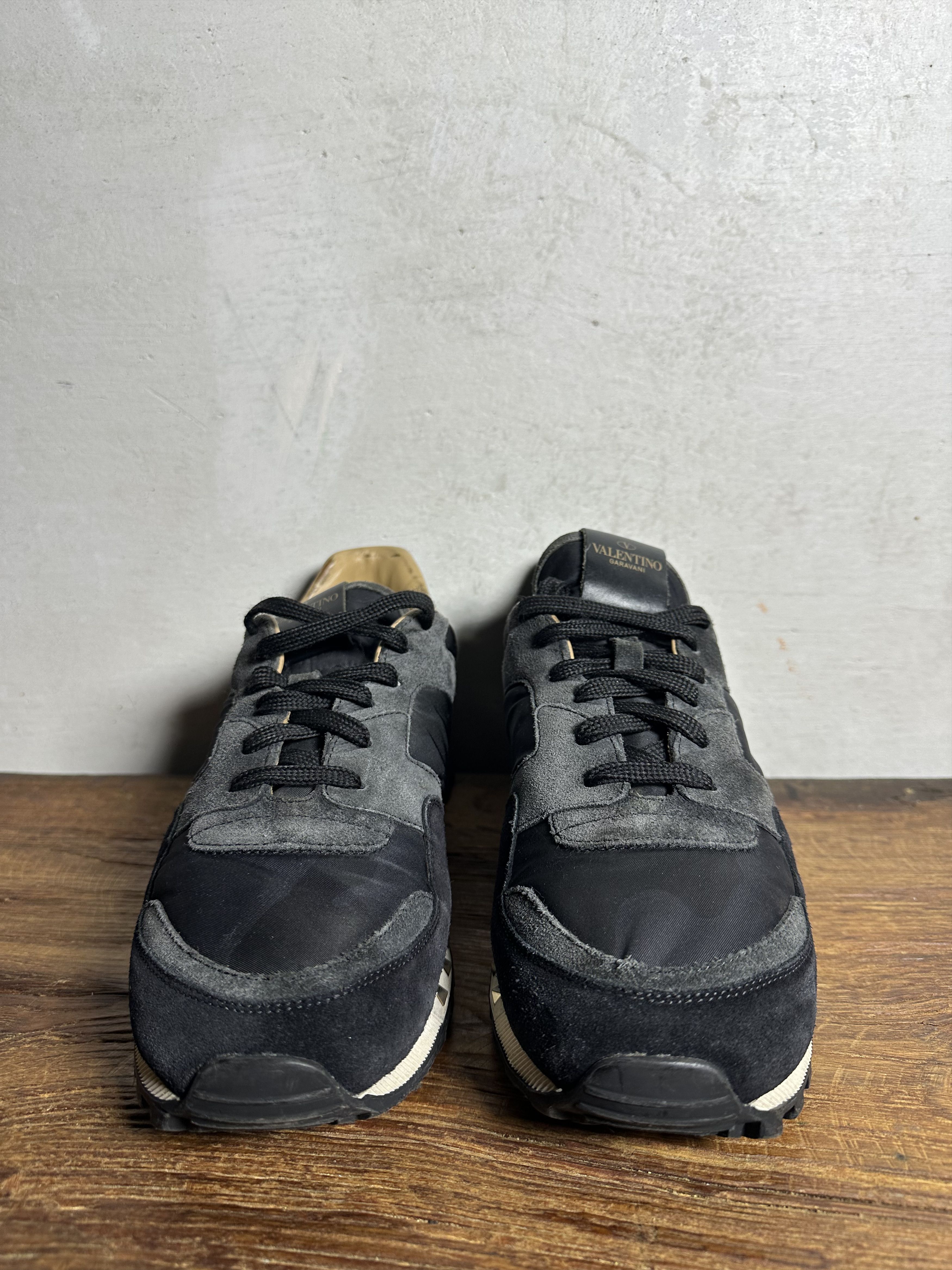Valentino Valentino Garavani Suede-trim Soul Rockstud sneakers Size US 10 / EU 43 - 9 Thumbnail