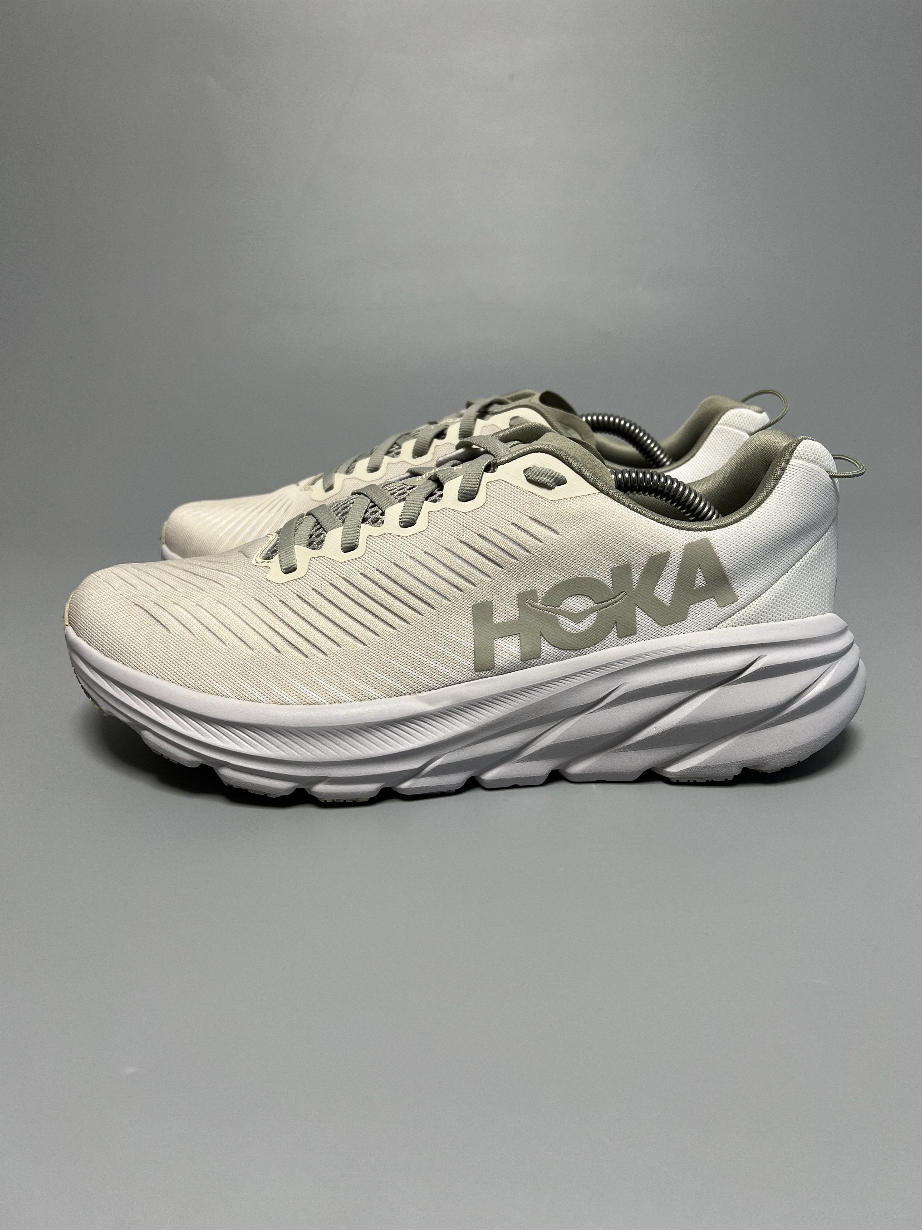 Hoka 9D Hoka One One Rincon 3 Running Shoes 1119395-BYT Size US 9 / EU 42 - 2 Thumbnail