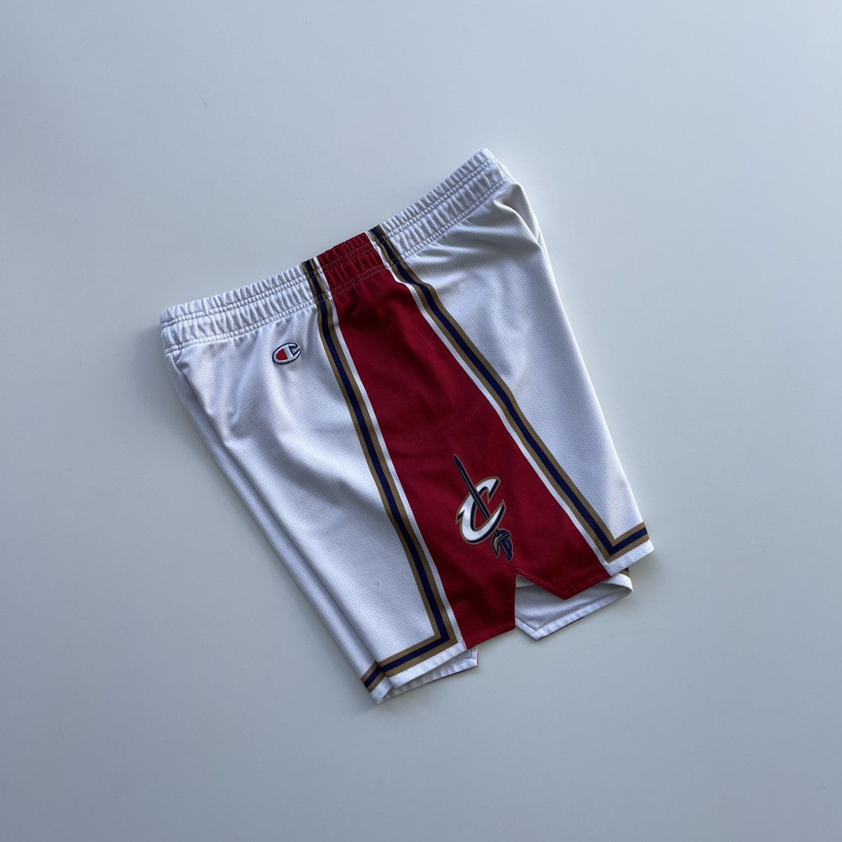 Champion × NBA × Vintage Champion Cavs Cavaliers Cleveland 90’s NBA Shorts Vintage Size US 34 / EU 50 - 4 Thumbnail