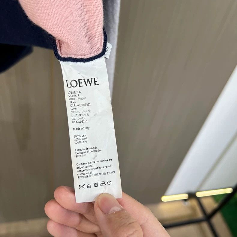 Loewe LOEWE Patchwork embroidery Logo, wool knitted sweater Size XS / US 0-2 / IT 36-38 - 6 Thumbnail