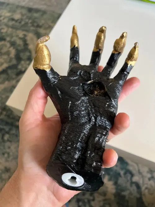 Japanese Brand Wall Mounted Witch Gold Hands Statue Size ONE SIZE - 4 Thumbnail