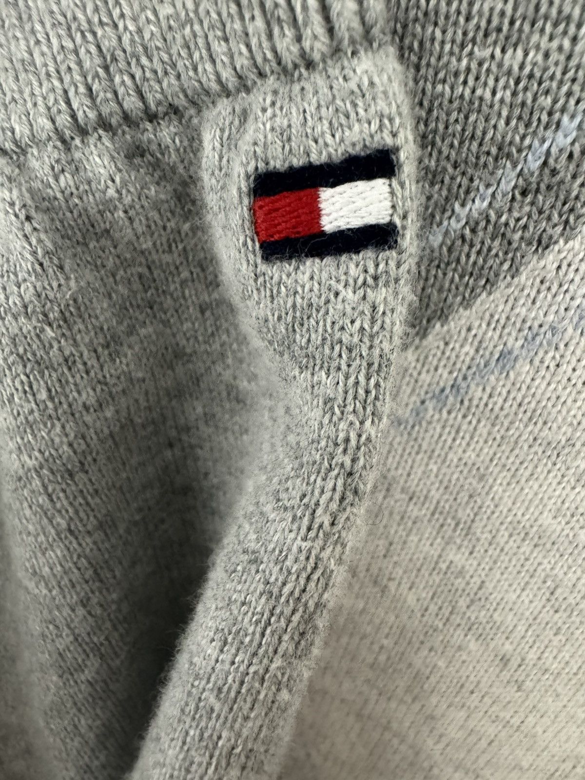 Tommy Hilfiger Tommy Hilfiger V-neck sweater Size US S / EU 44-46 / 1 - 6 Thumbnail