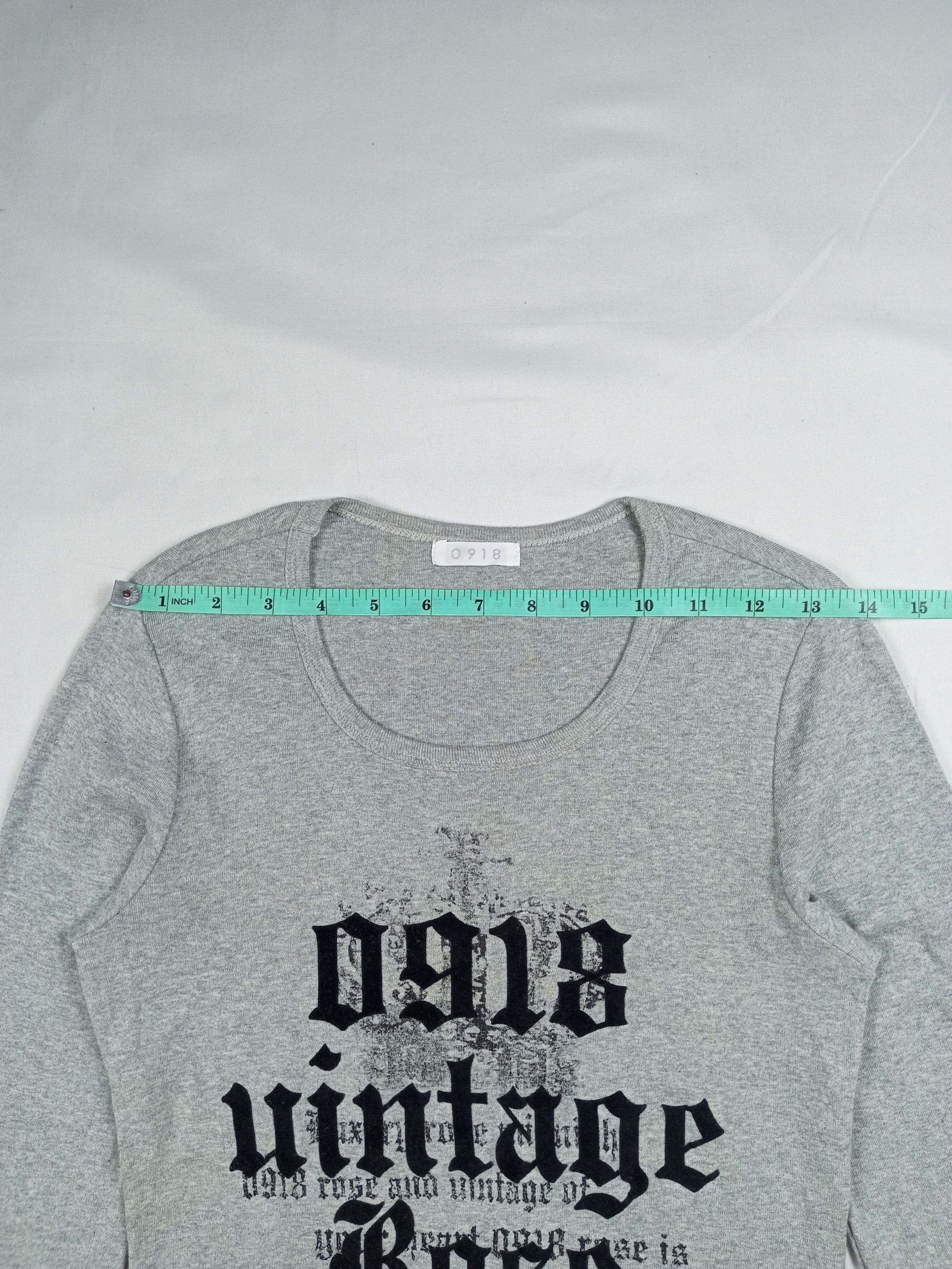 Long-sleeve Poem Tshirt with lace at the sleeve Issey Style